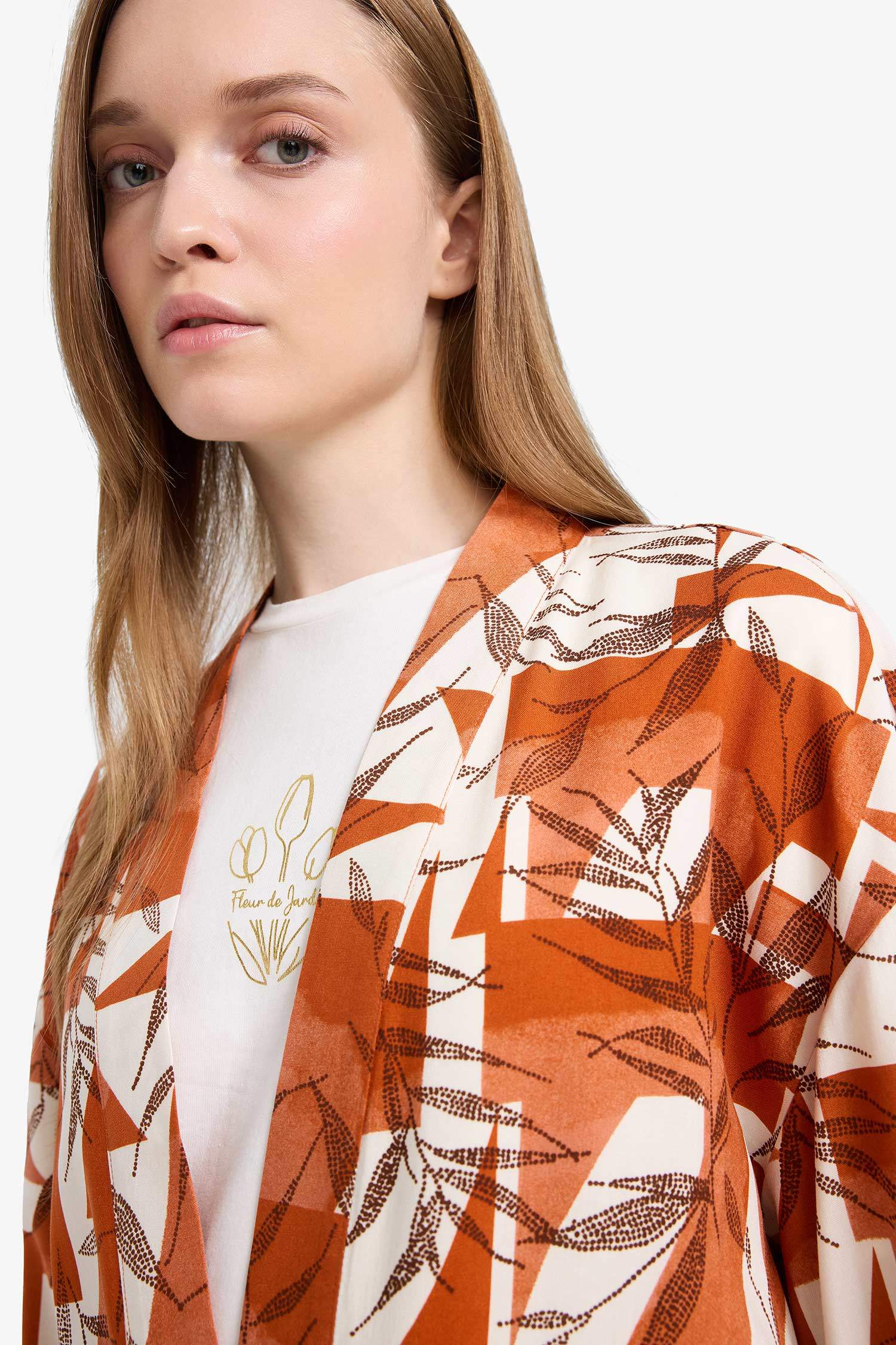كيمونو فلورال فيسكوز قصة مريحة بياقة مستديرة برتقلي غامق