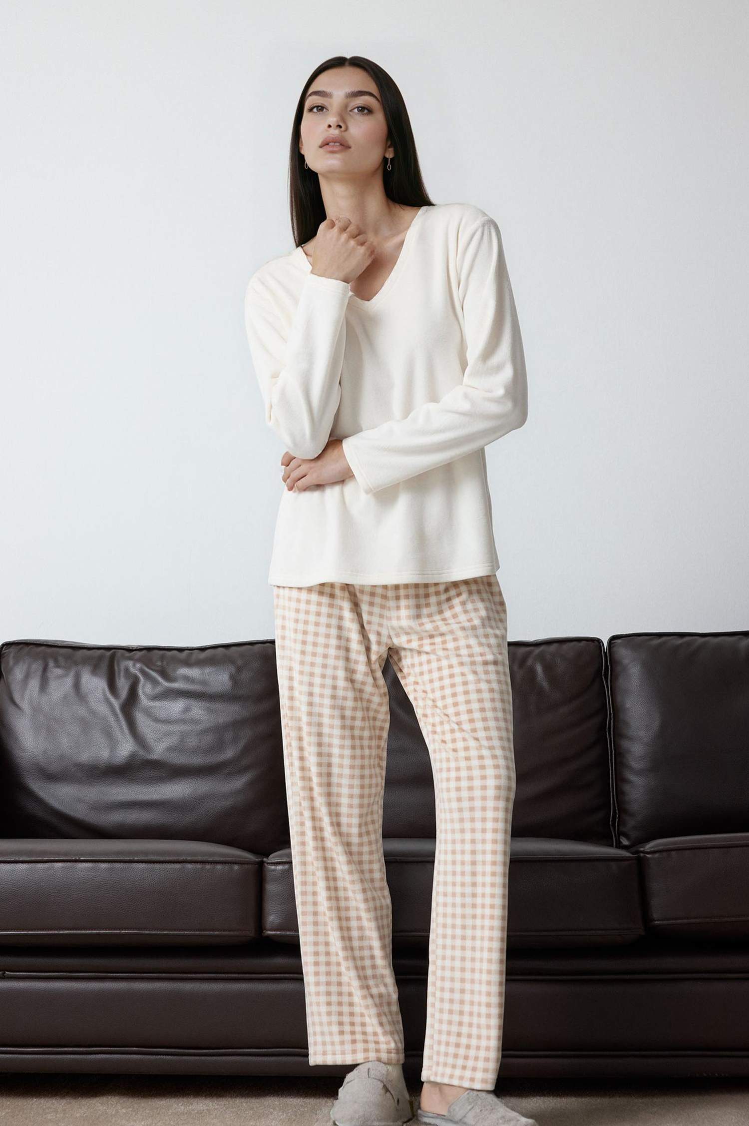 Regular Fit Velour Top Bottoms 2 Piece Pyjama Set