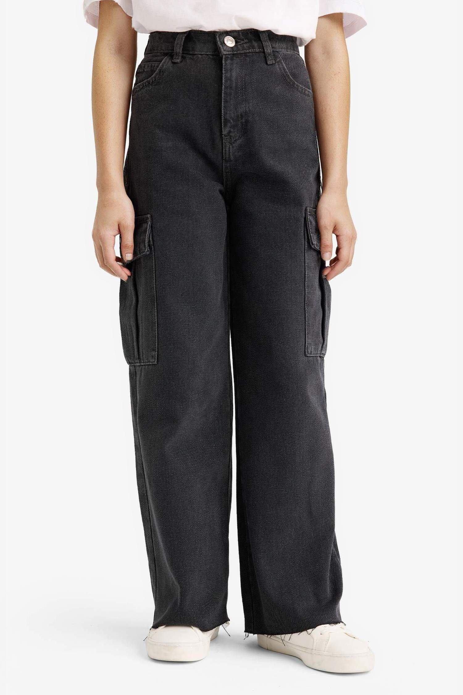 بنطرون جينز كارجو بناتي برجل واسع وجيب