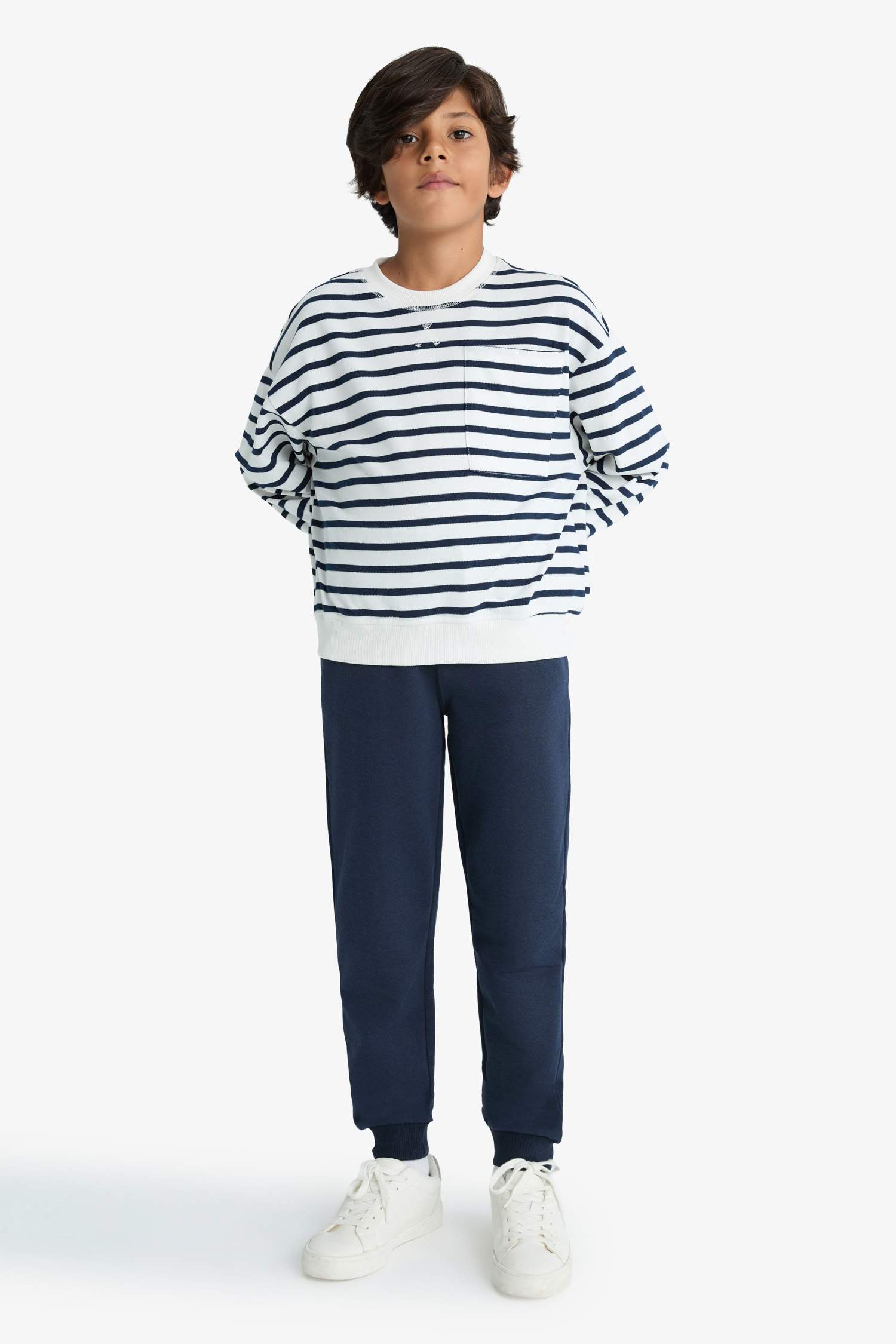 بنطرون بجامة رياضي ولادي قماش خفيف قصة عادية