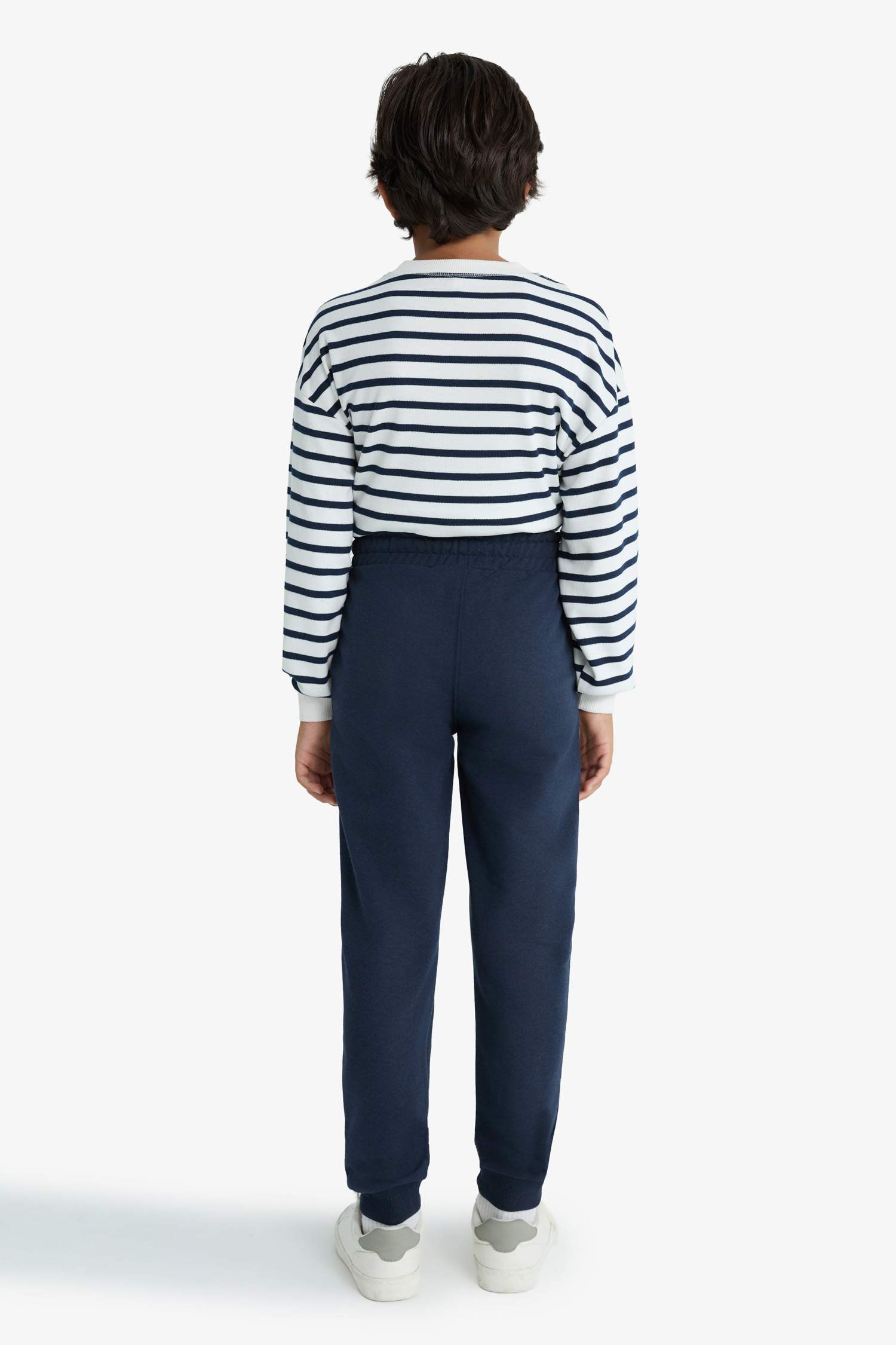 بنطرون بجامة رياضي ولادي قماش خفيف قصة عادية