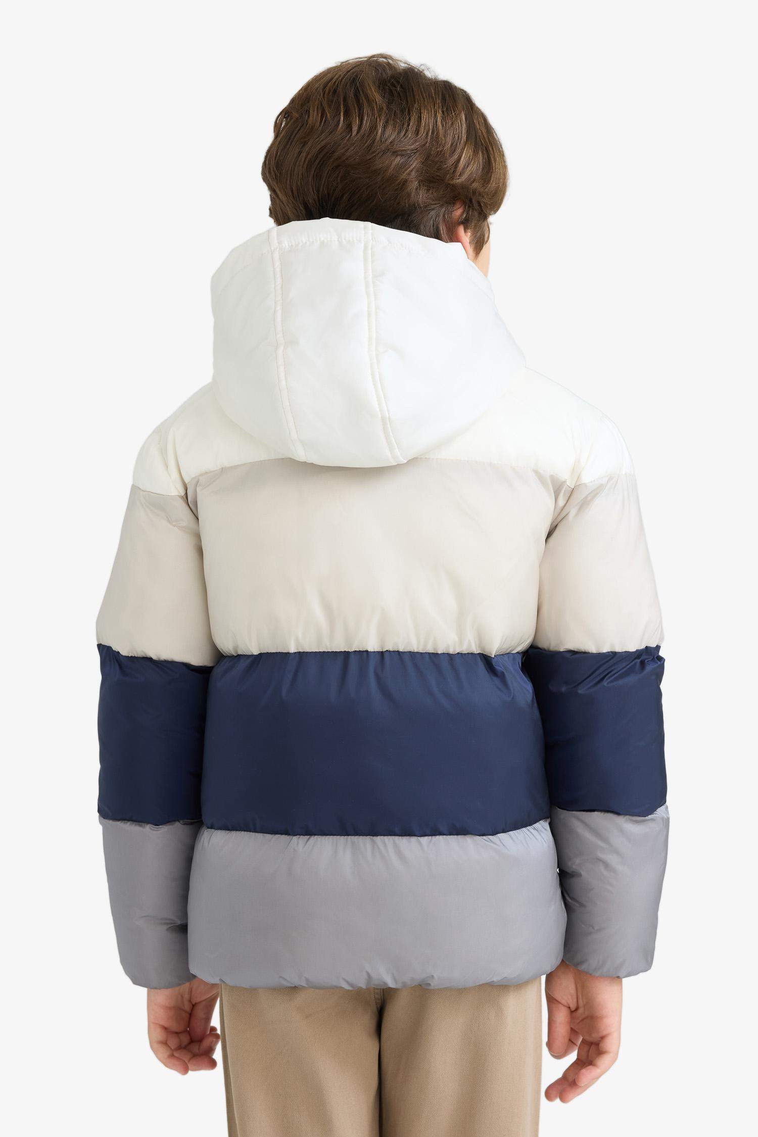 Водоотталкивающая стёганая куртка для мальчика на молнии, с капюшоном и флисовой подкладкой