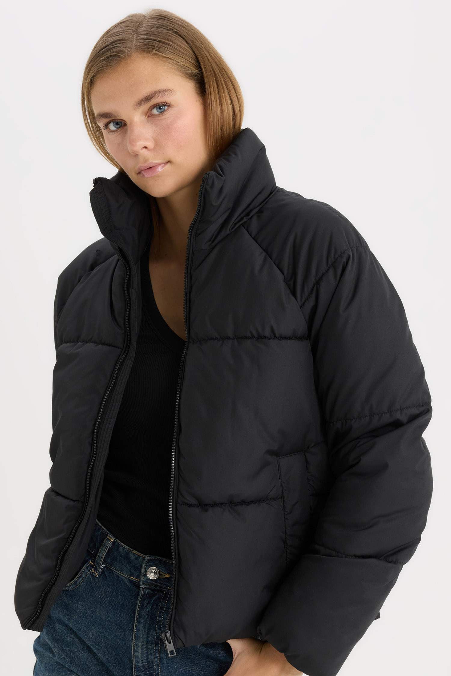 Regular Fit Şişme Mont Fermuarlı Cepli