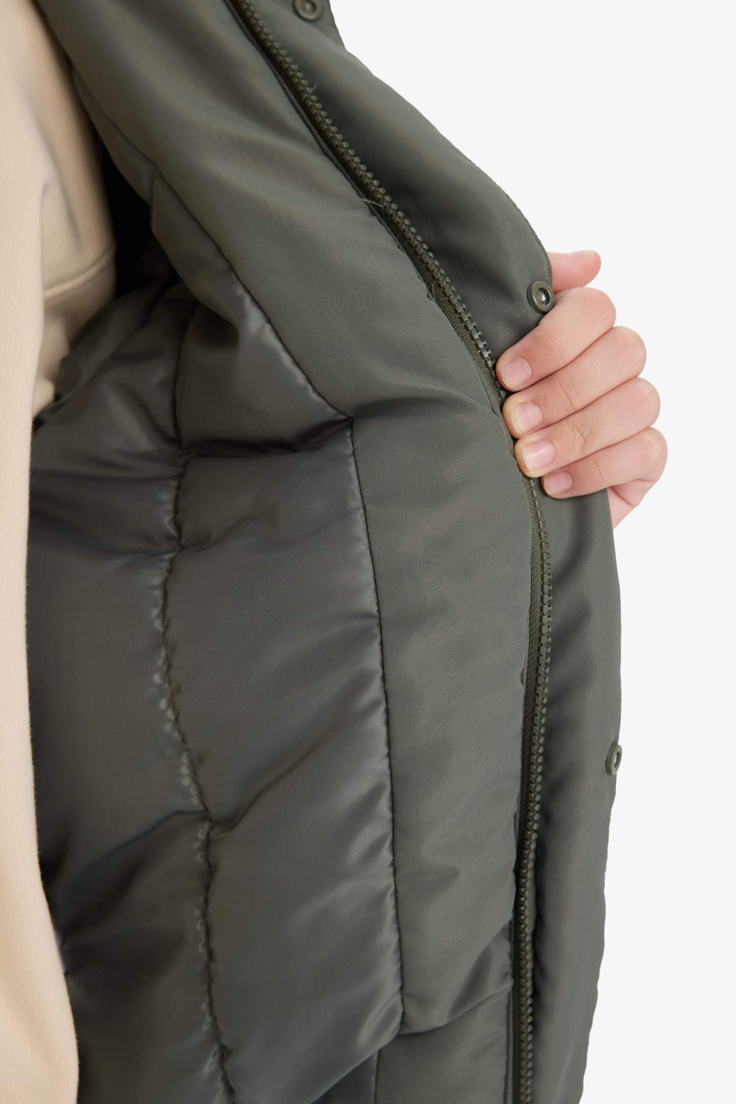 Erkek Çocuk Su İtici Kapüşonlu Fermuarlı Şişme Mont