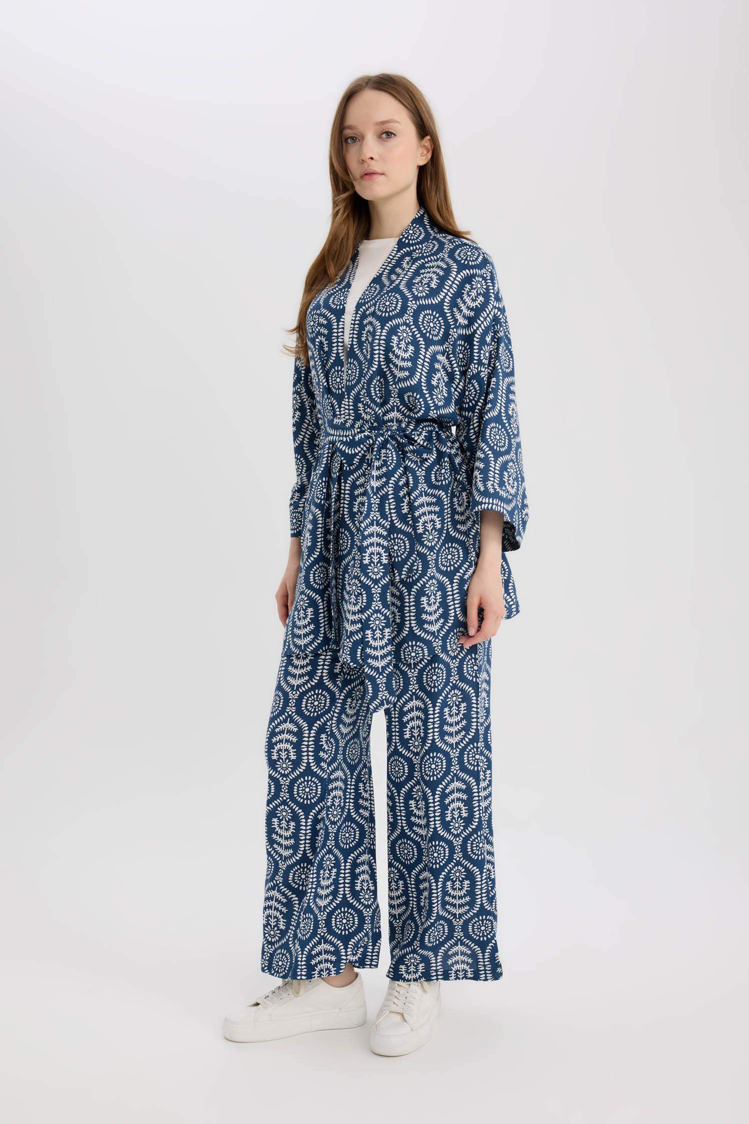 Regular Fit Cep Detaylı Desenli Geniş Bol Paça Pantolon