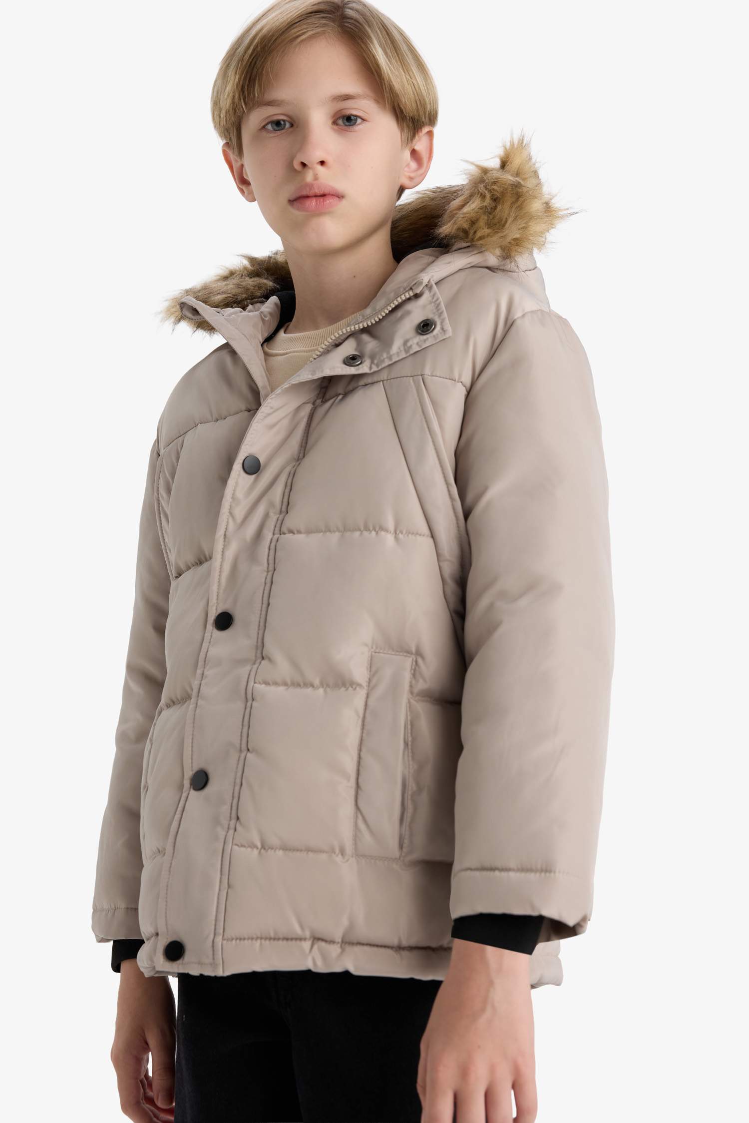 Детская куртка с капюшоном и съемным искусственным мехом, на флисовой подкладке