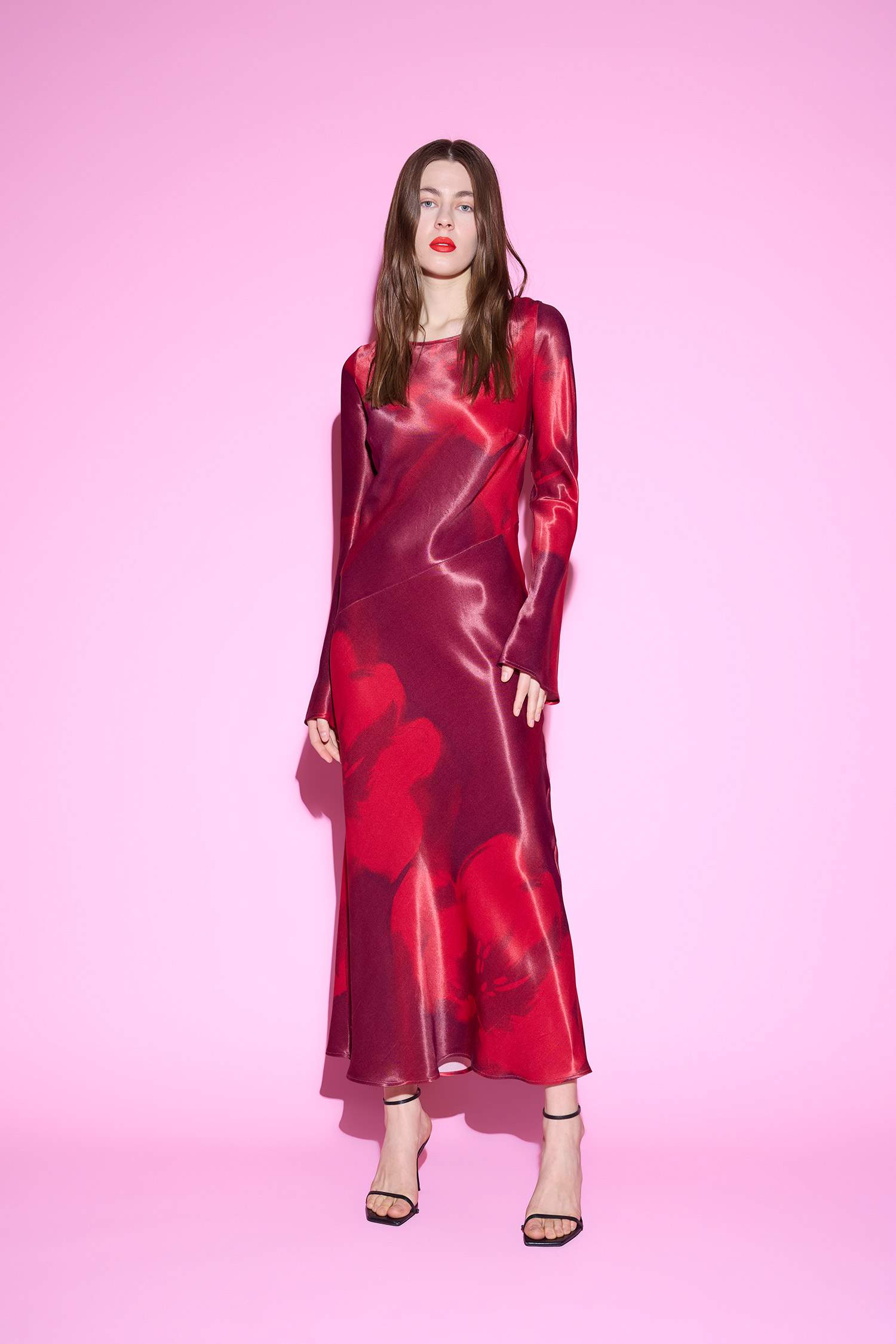 Bisiklet Yaka Batik Saten Uzun Kollu Maxi Abiye Elbise