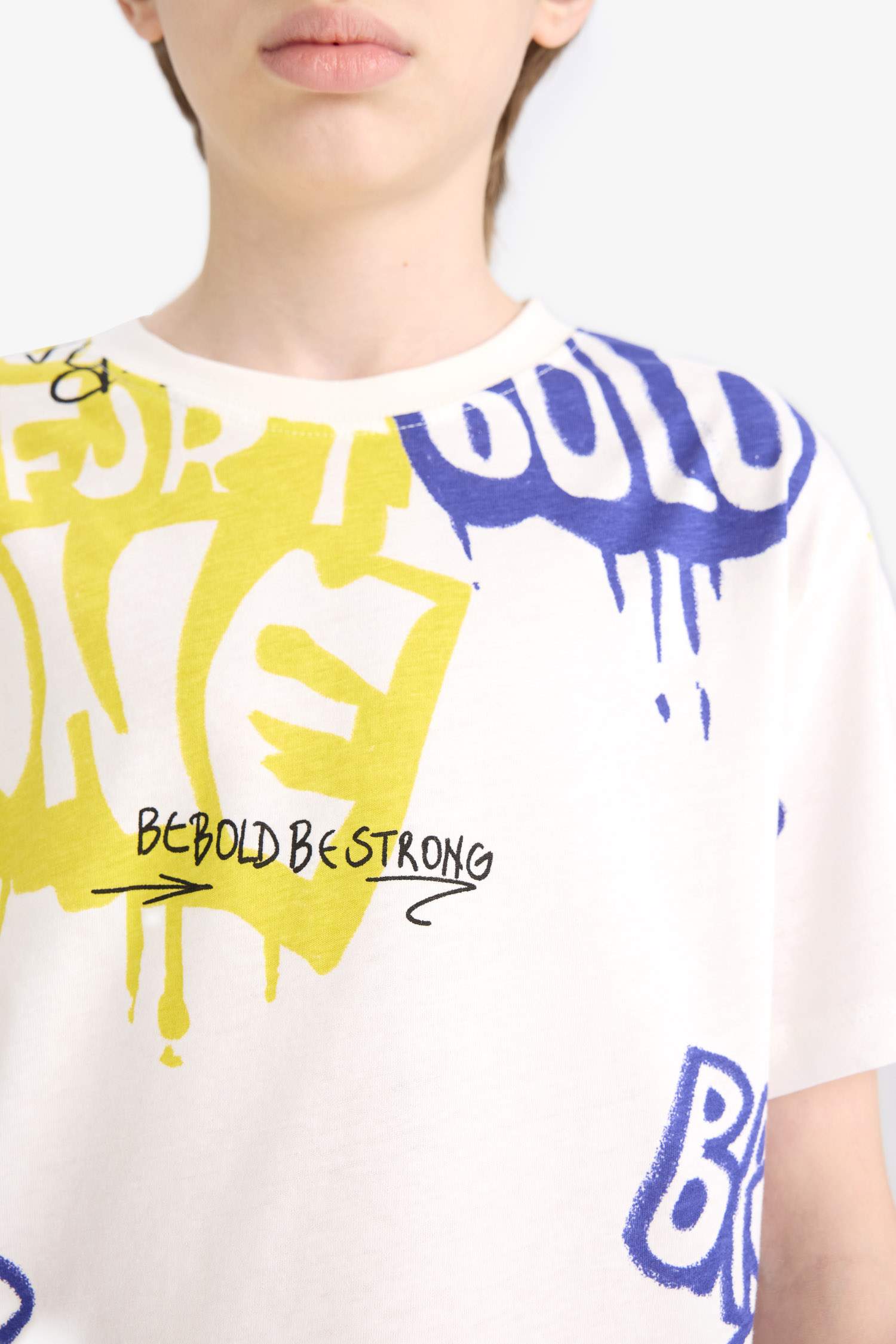 تيشيرت نص كم أولادي قصة عادية مطبوع برقبة مستديرة