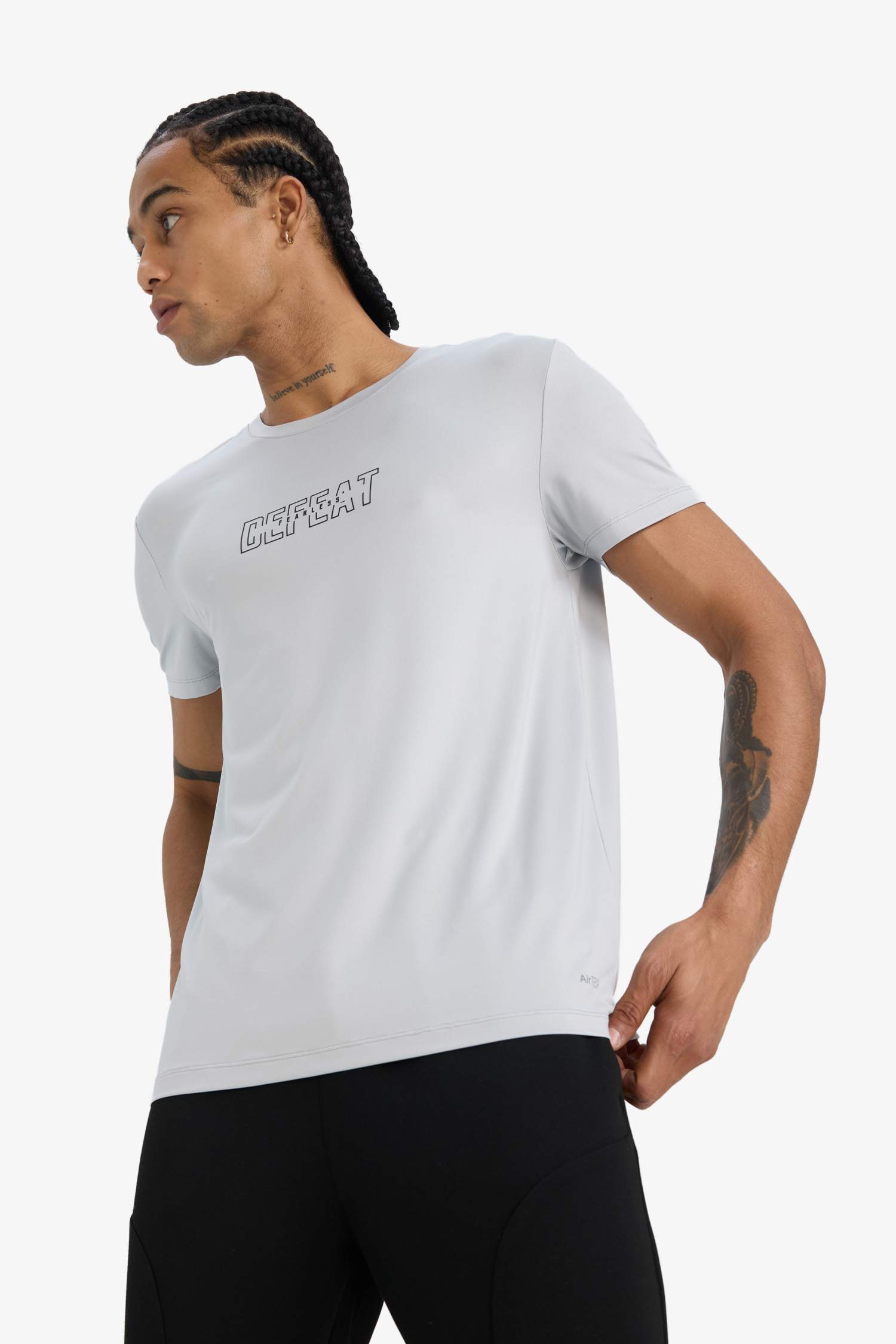 DeFactoFit Slim Fit Dar Kesim Bisiklet Yaka Esnek Kumaş Baskılı Sporcu Kısa Kollu Tişört