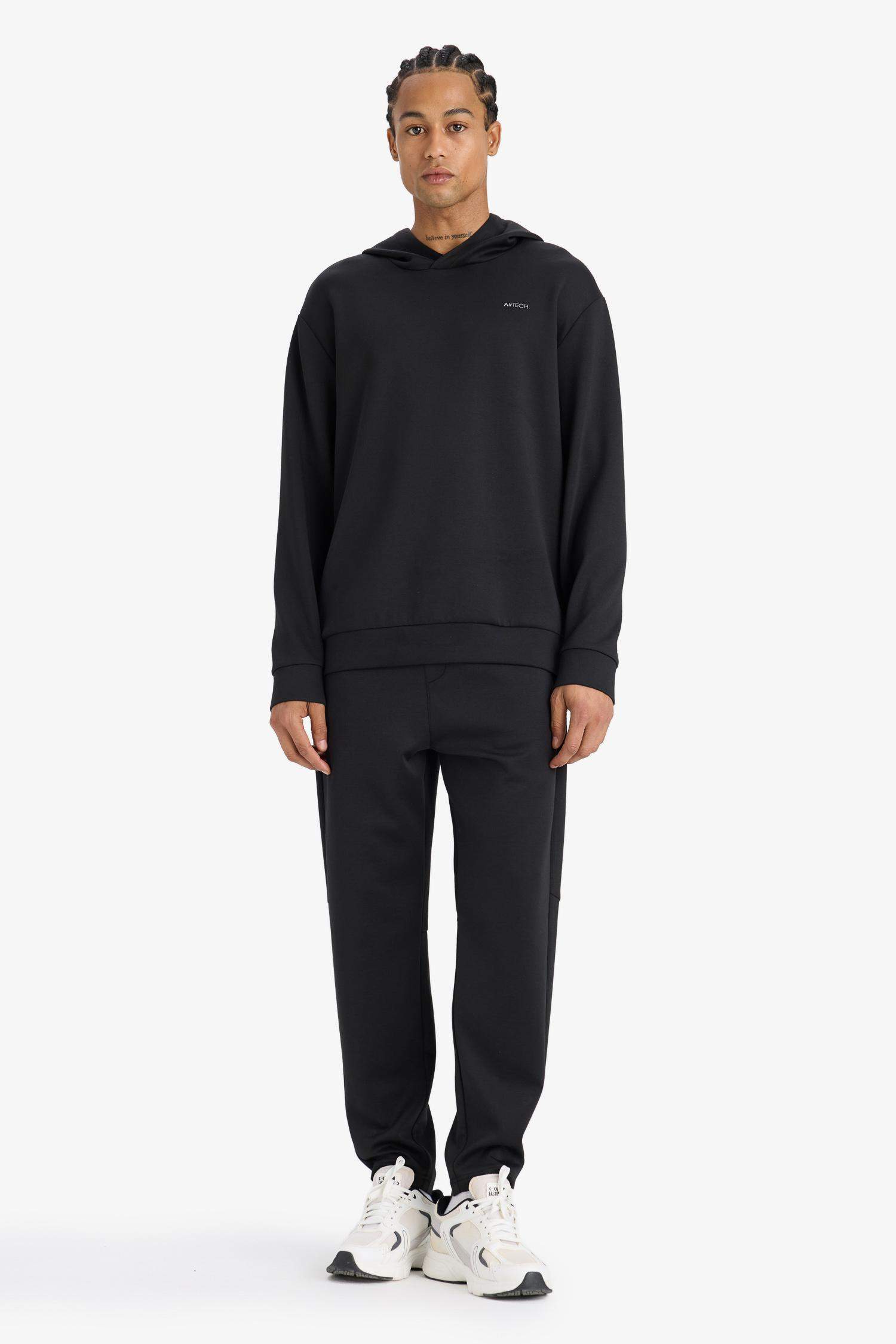 سروال رياضي قصة عادية