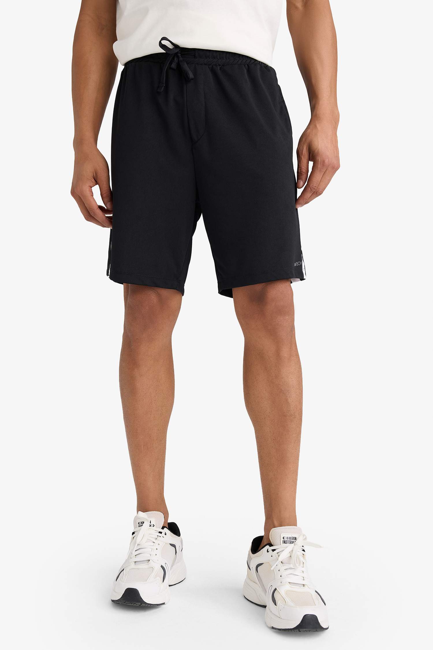 DeFactoFit Standard Fit Sports Shorts