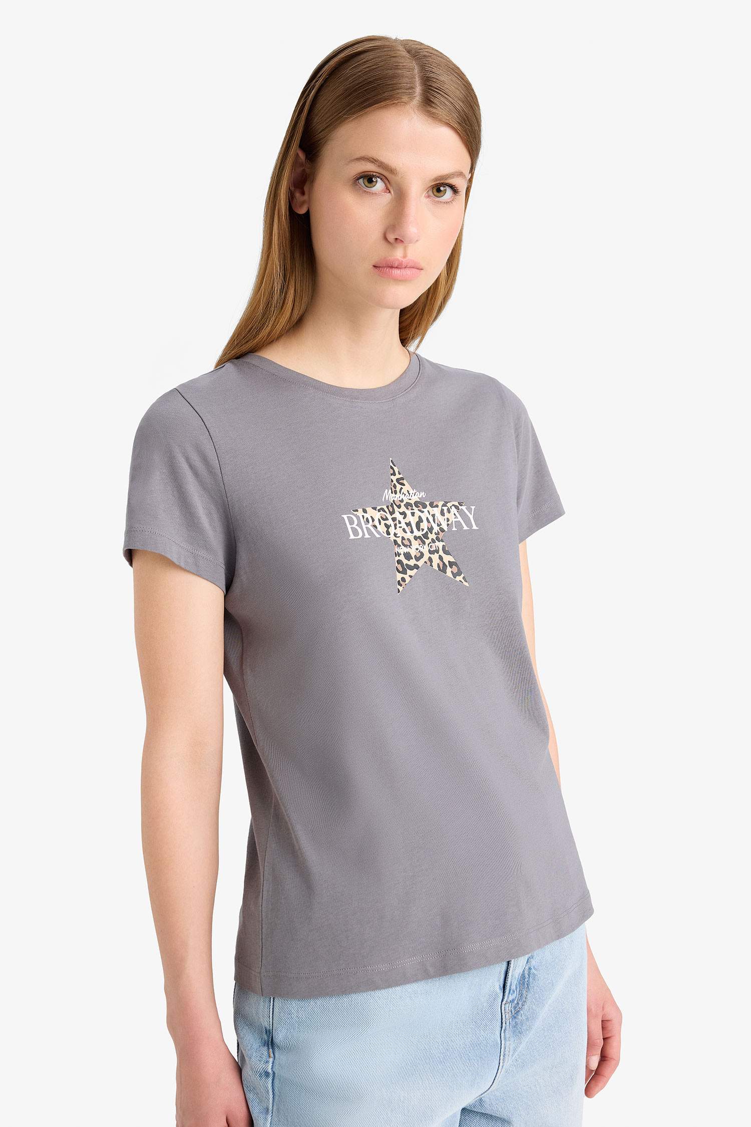 Футболка с круглым вырезом и звездным узором