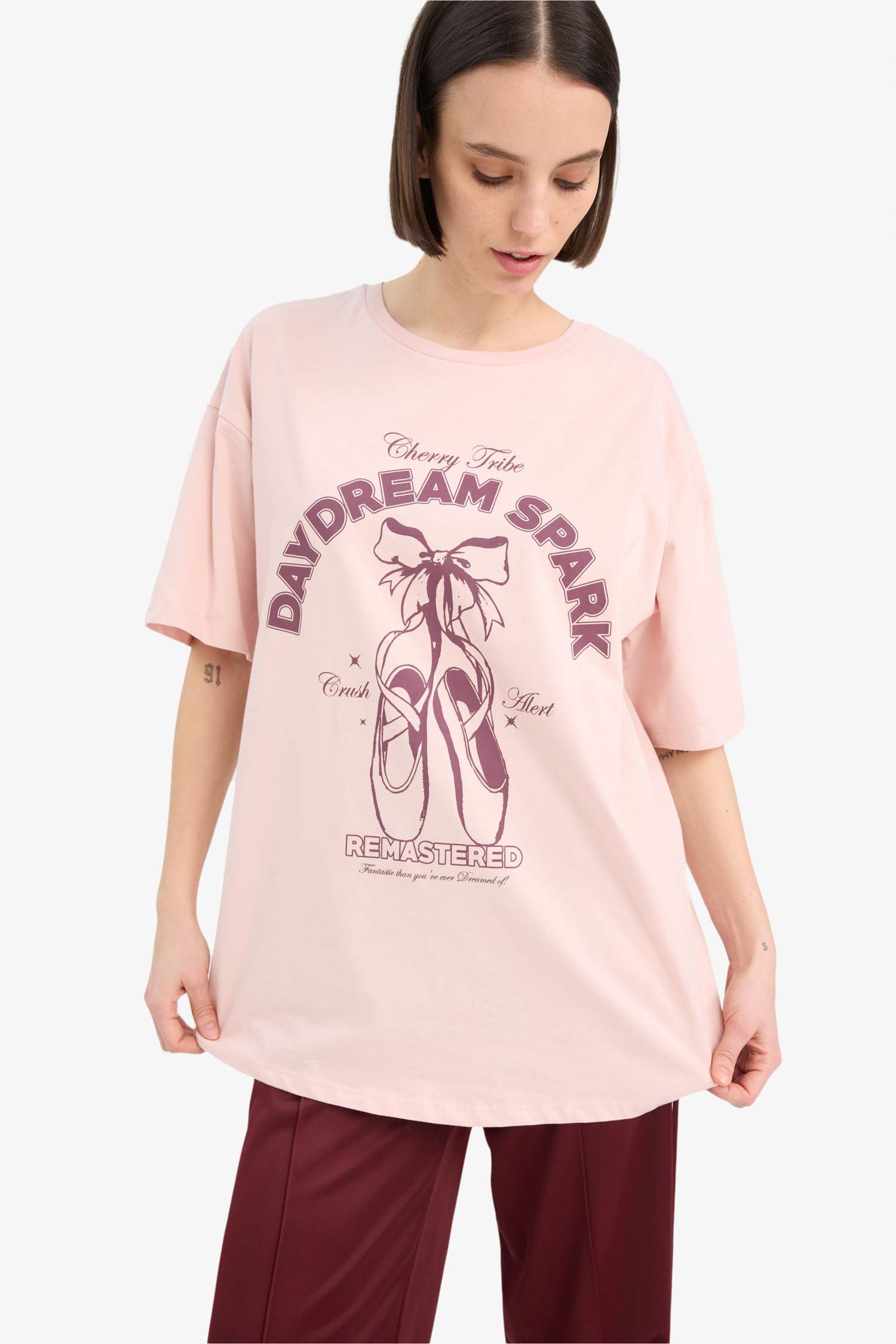 Оверсайз футболка с коротким рукавом и принтом, круглый воротник