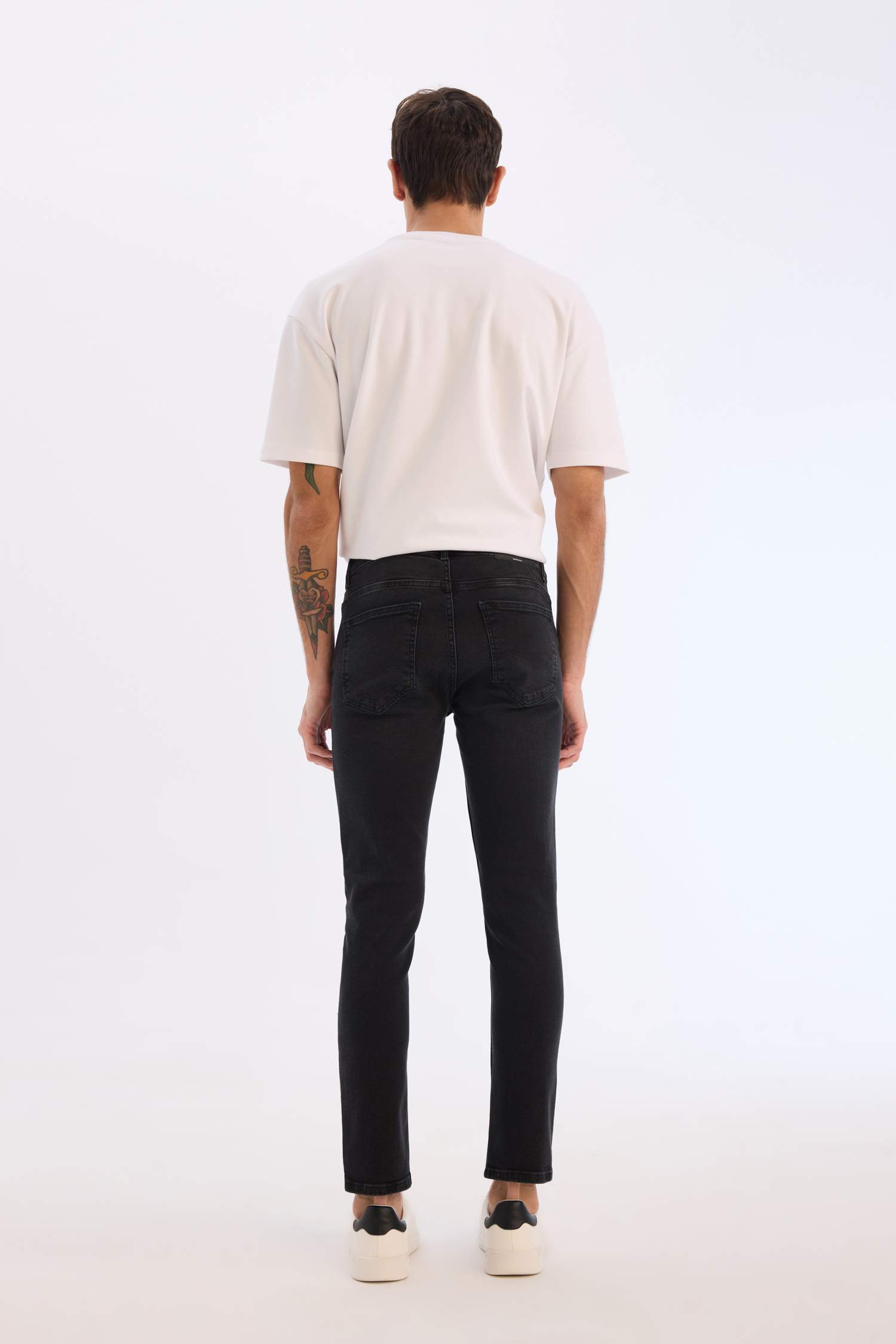 Pedro Slim Fit Normal Waist Jeans
