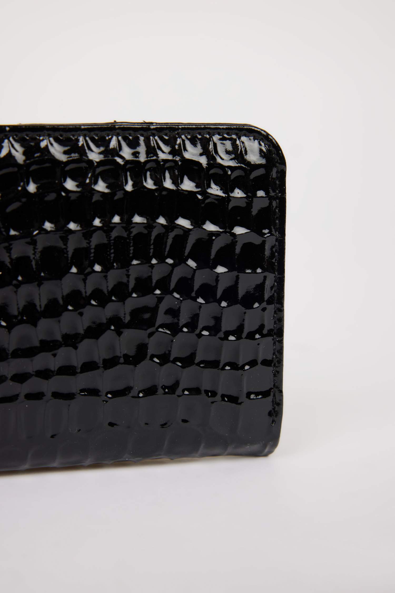 محفظة حريمي جلد صناعي