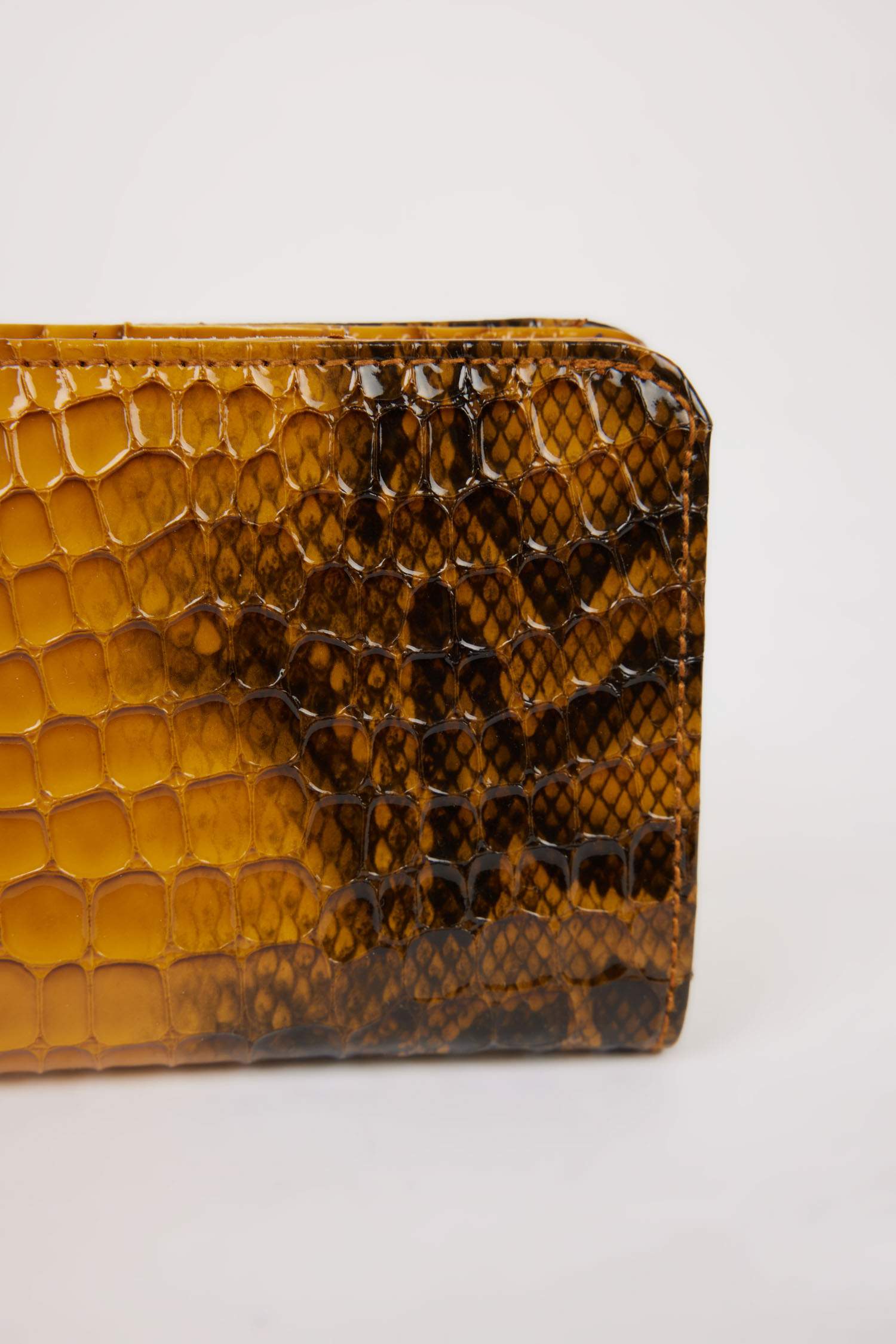 Woman Faux Leather Wallets