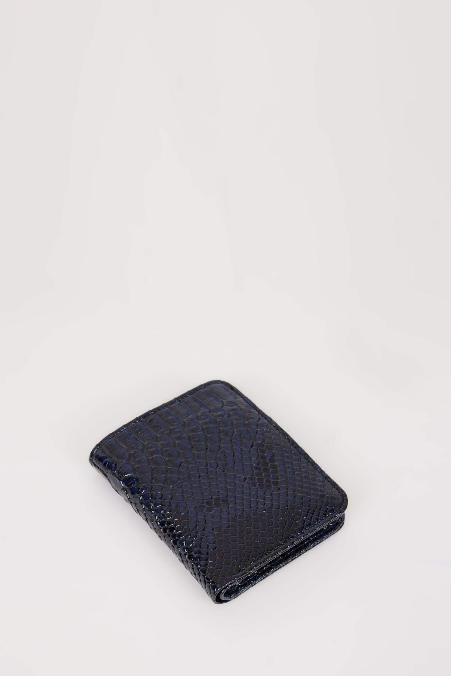 Woman Faux Leather Wallets