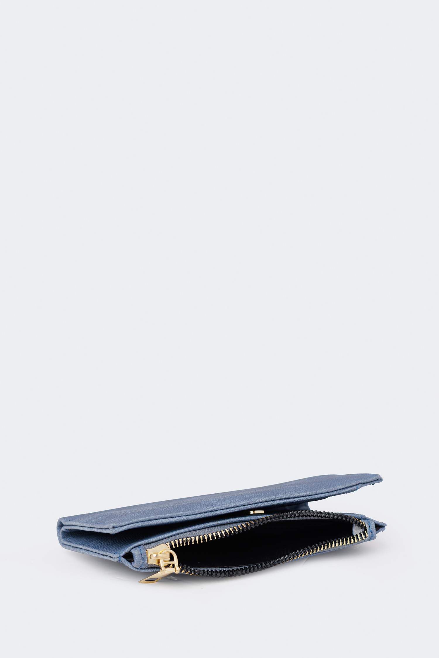 Woman Faux Leather Wallets