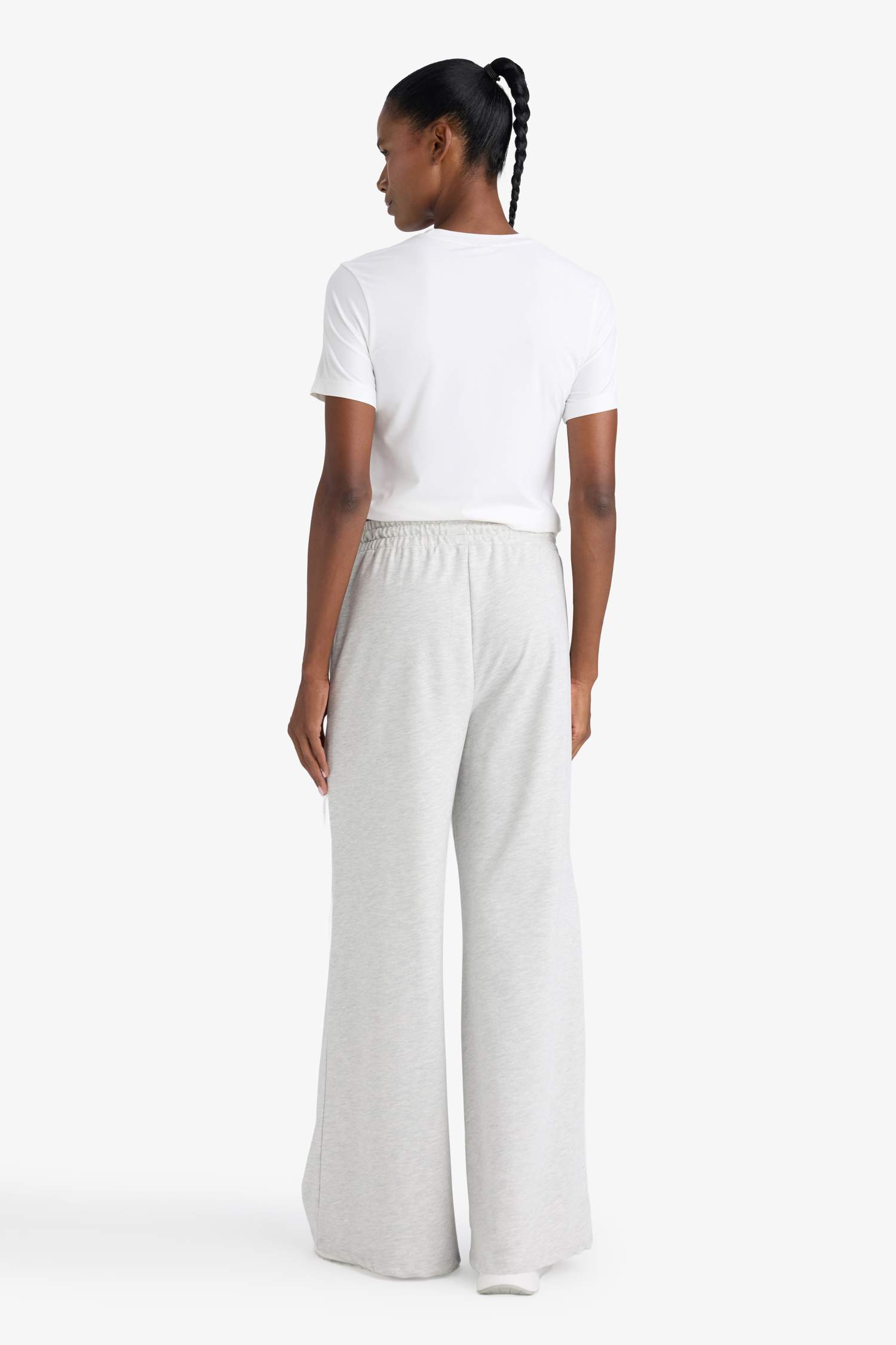 DeFactoFit Wide Leg Geniş Paça Şeritli Standart Boy Sporcu Pantolon