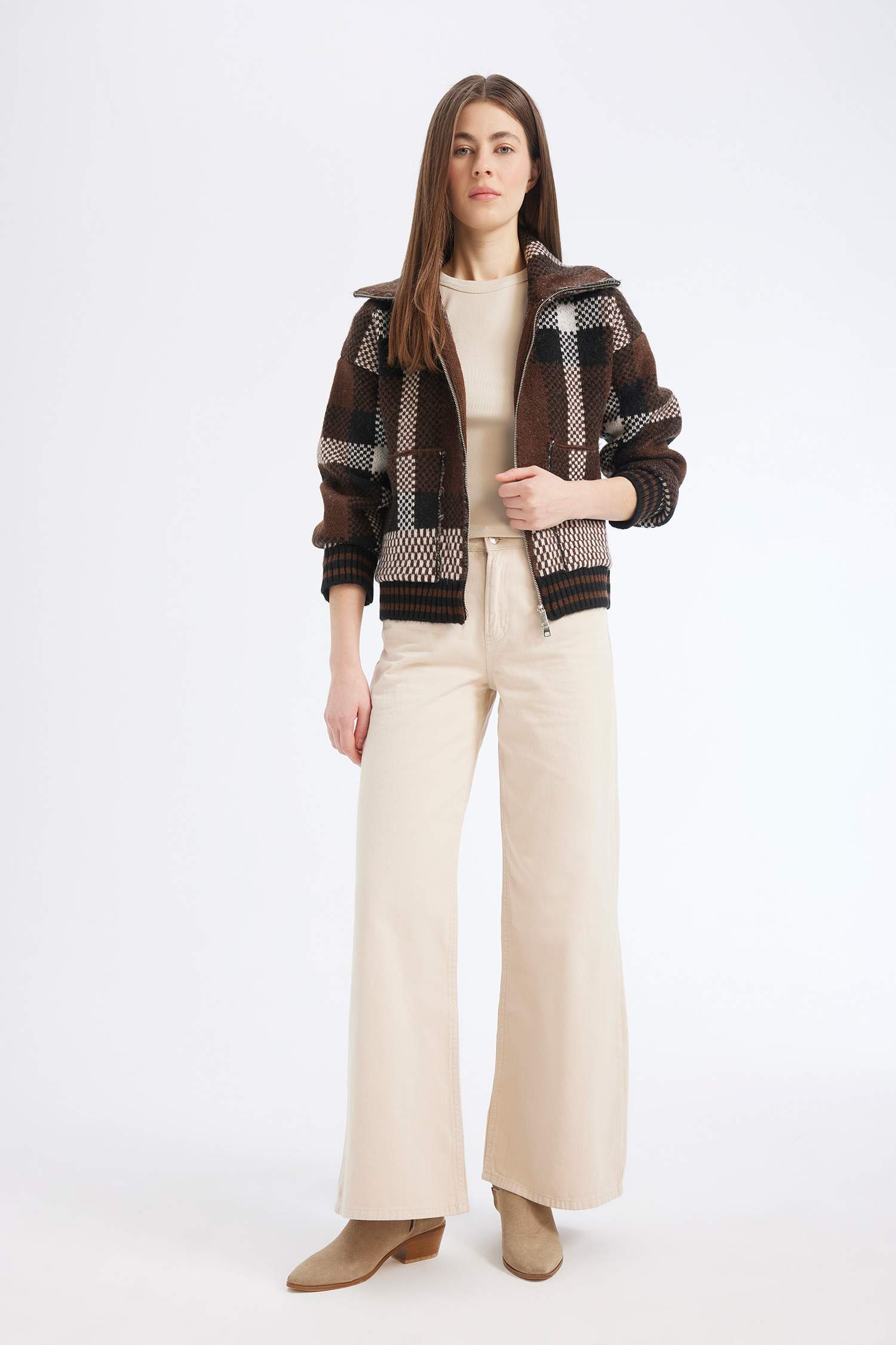 جاكيت كاروهات قصة عادية بياخة بولو