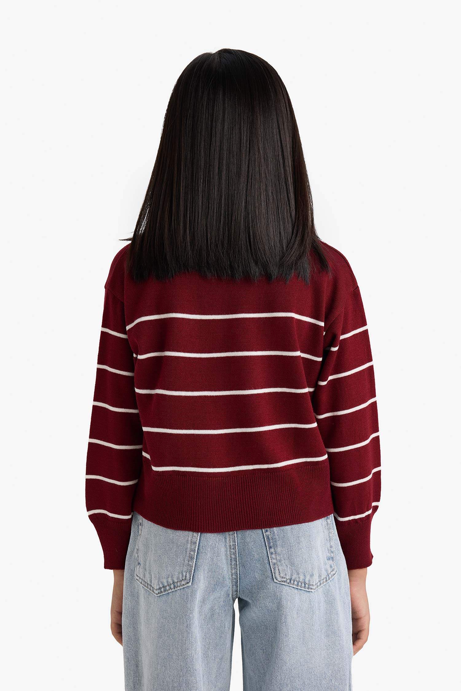 بلوفر قصة عادية بياقة بولو