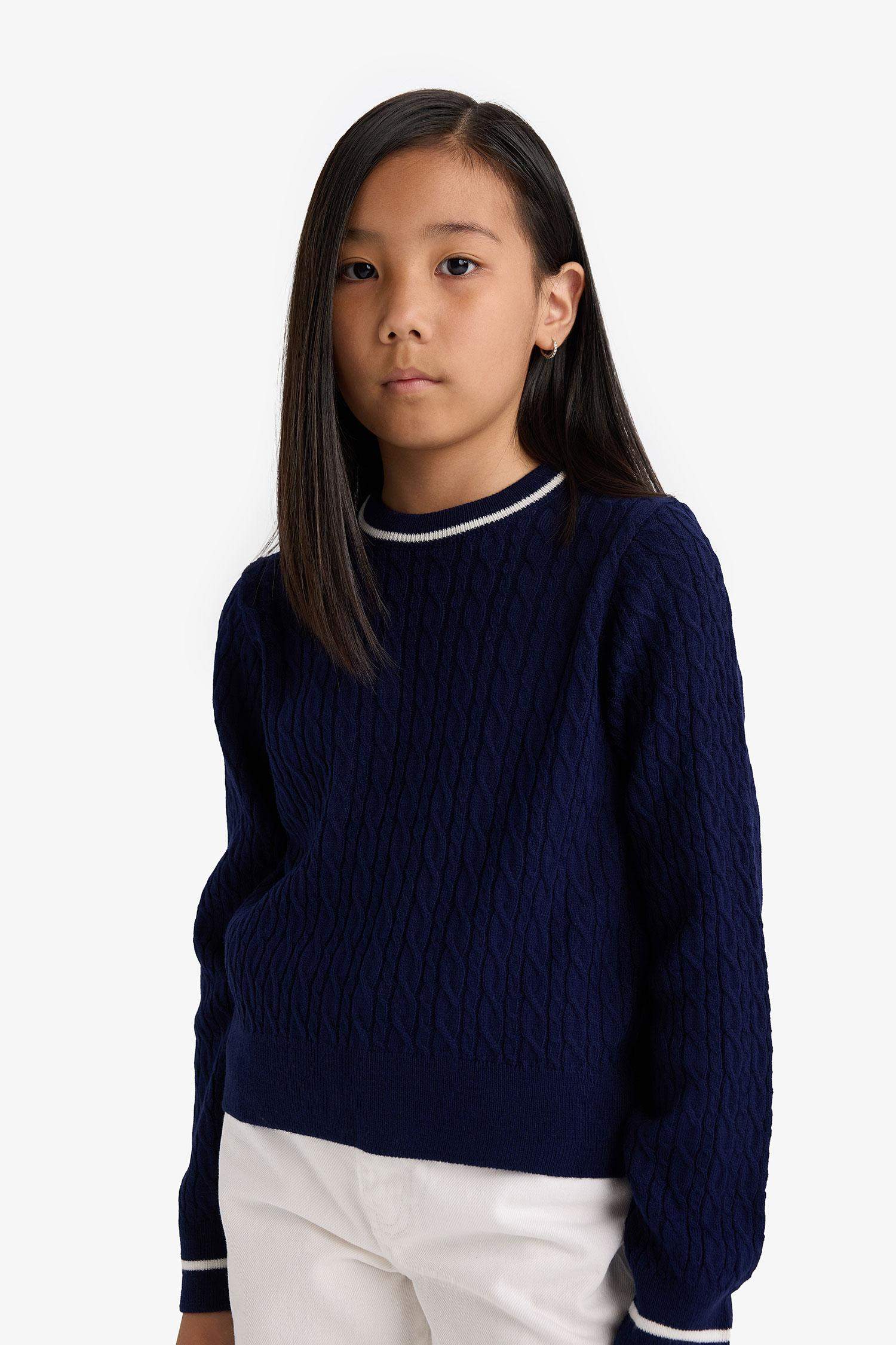 بلوفر تريكو بناتي قصة عادية برقبة مستديرة كحلي