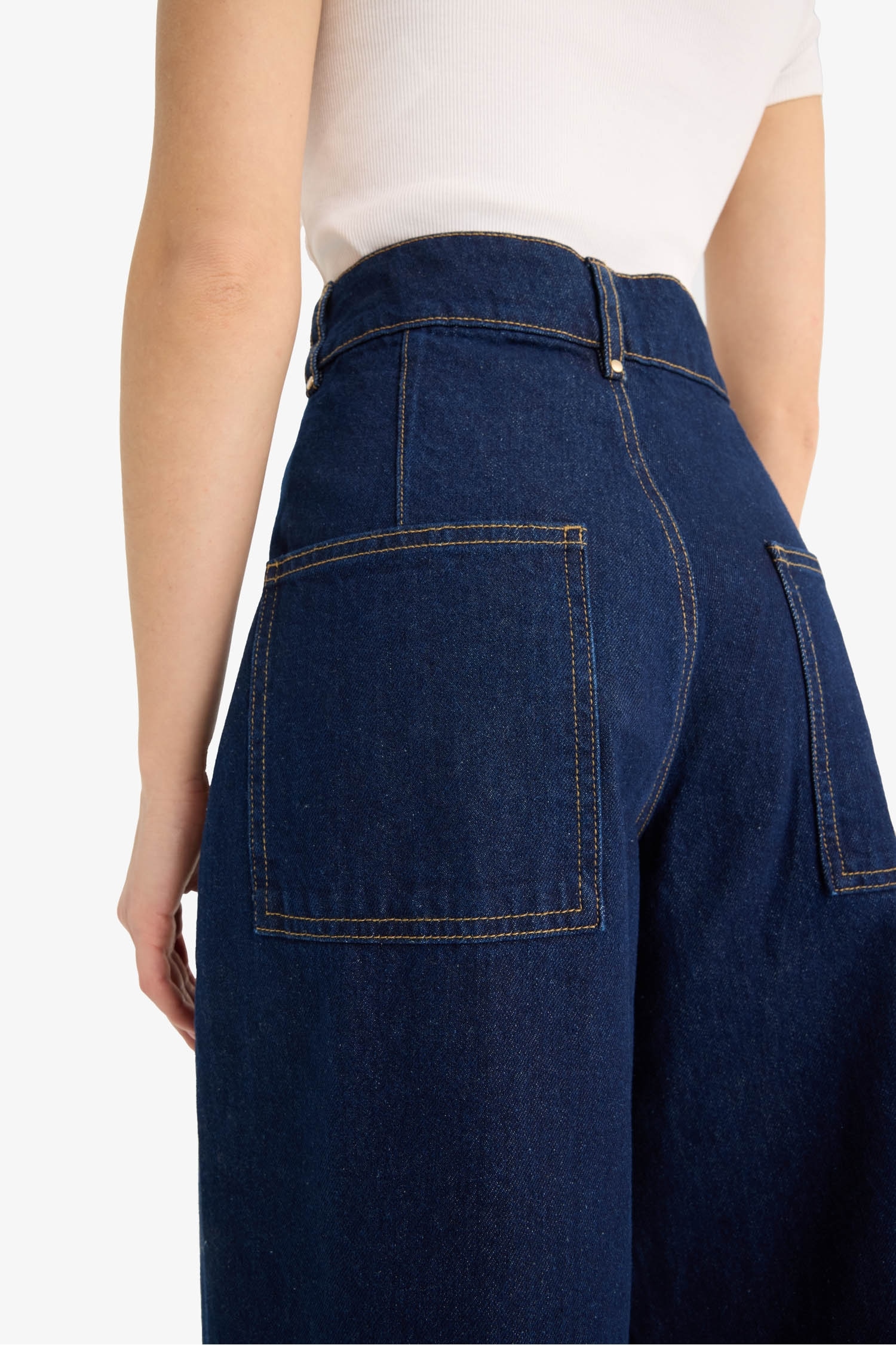 Kısa Geniş Paça Yüksek Bel Crop Fit Crop Jean Pantolon