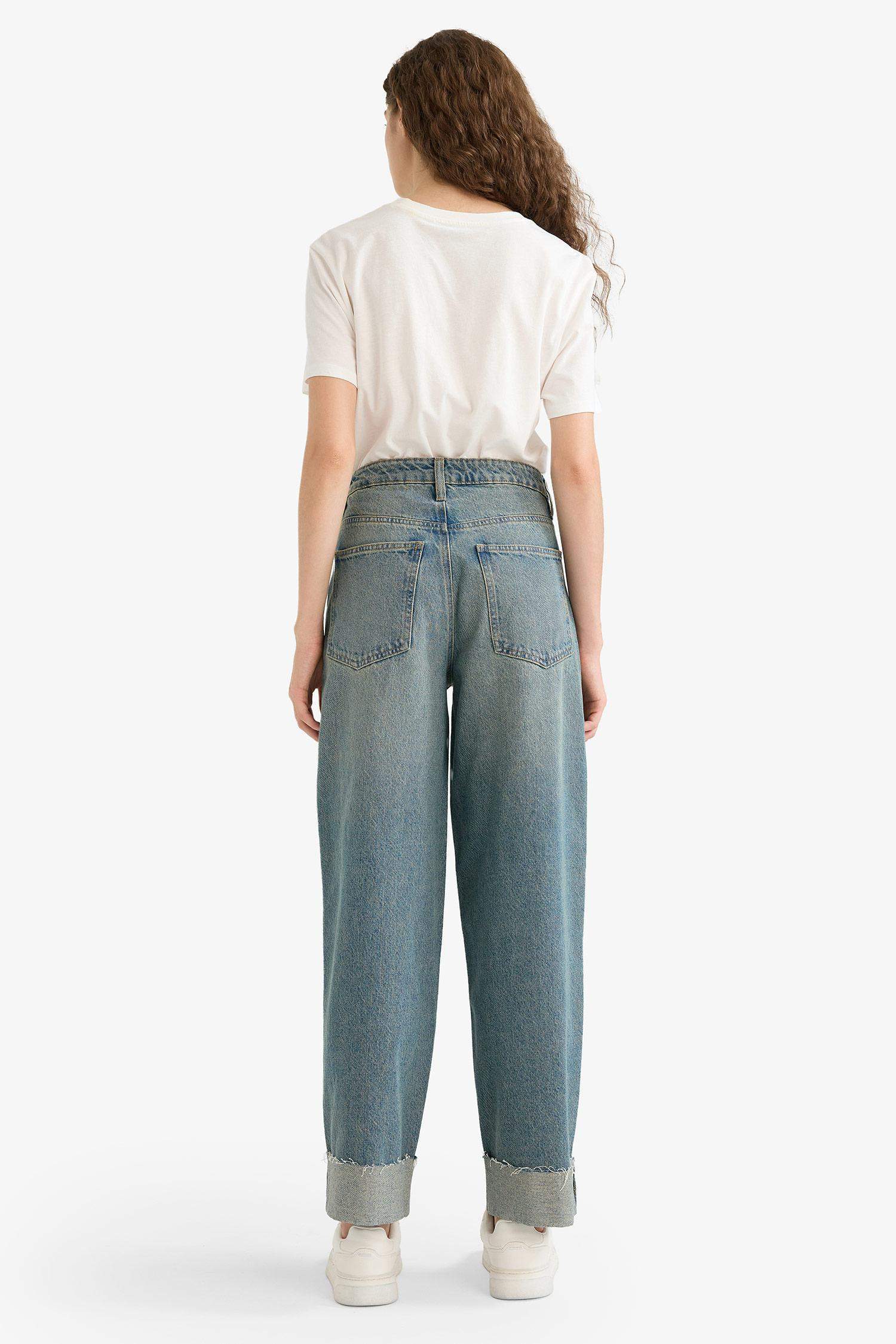 Baggy Fit High Waist Straight Leg Jeans