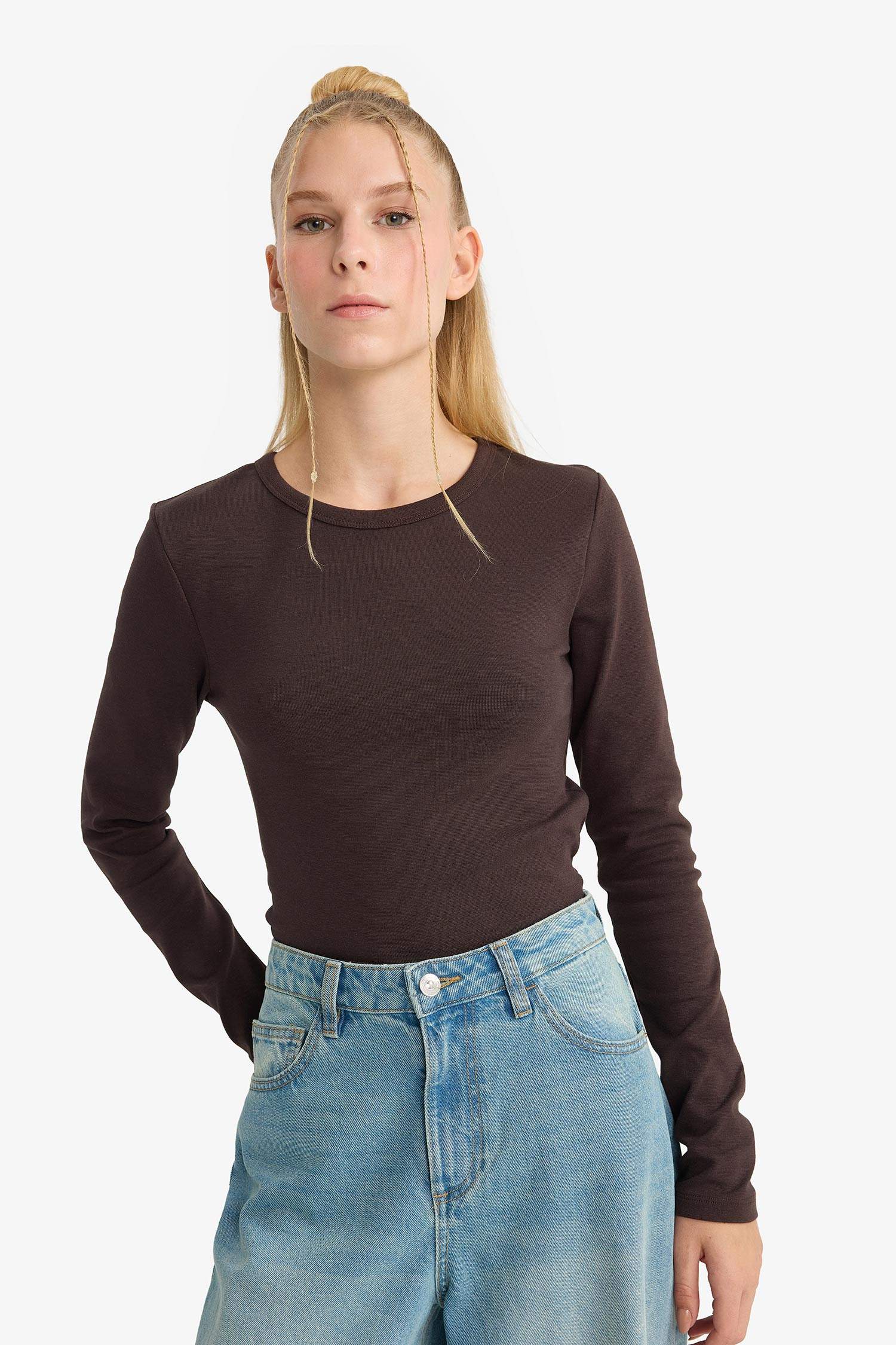 Fitted Crew Neck Ribbed Long Sleeve T-Shirt