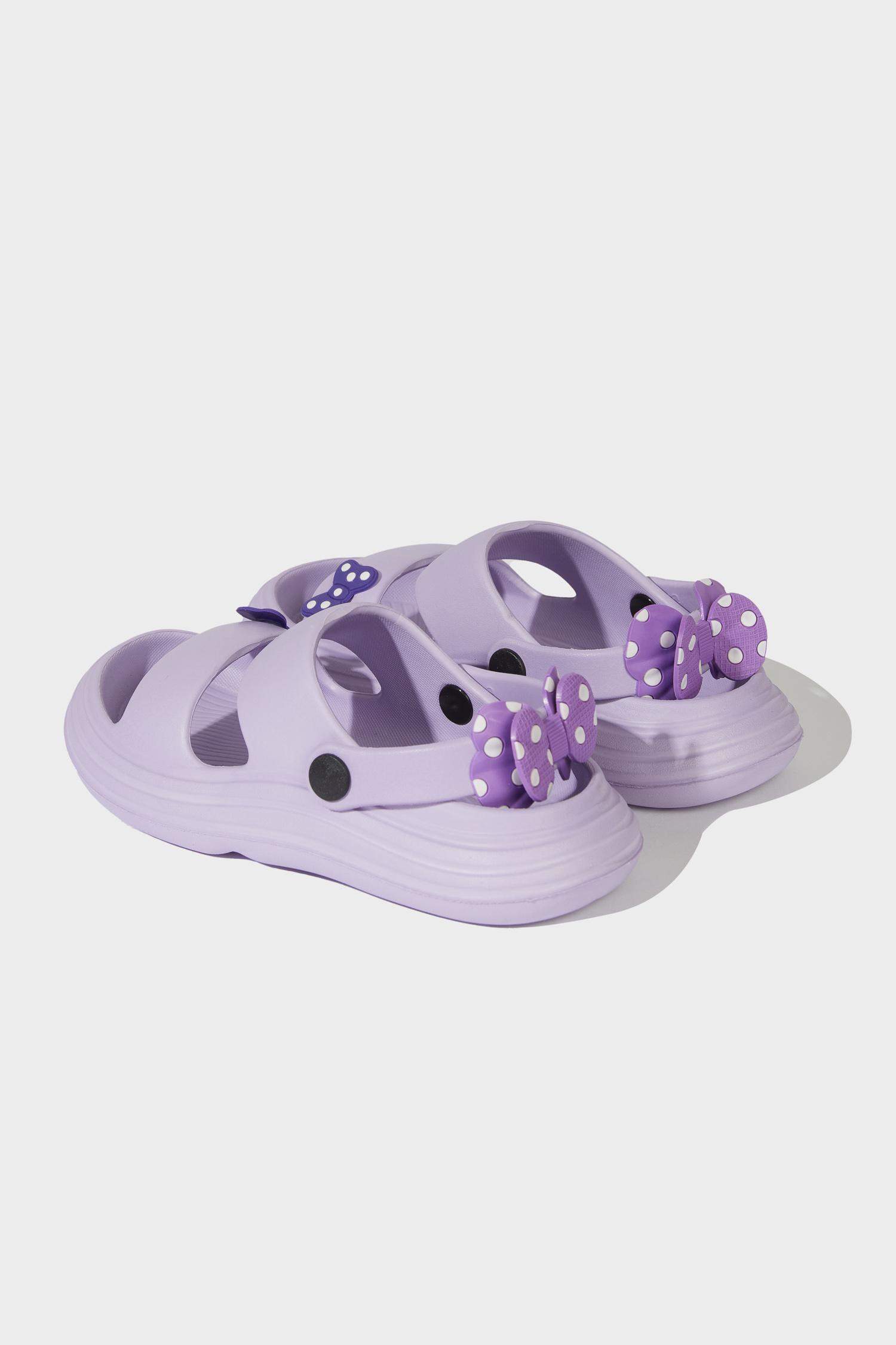 شبشب بناتي بكعب مسطح