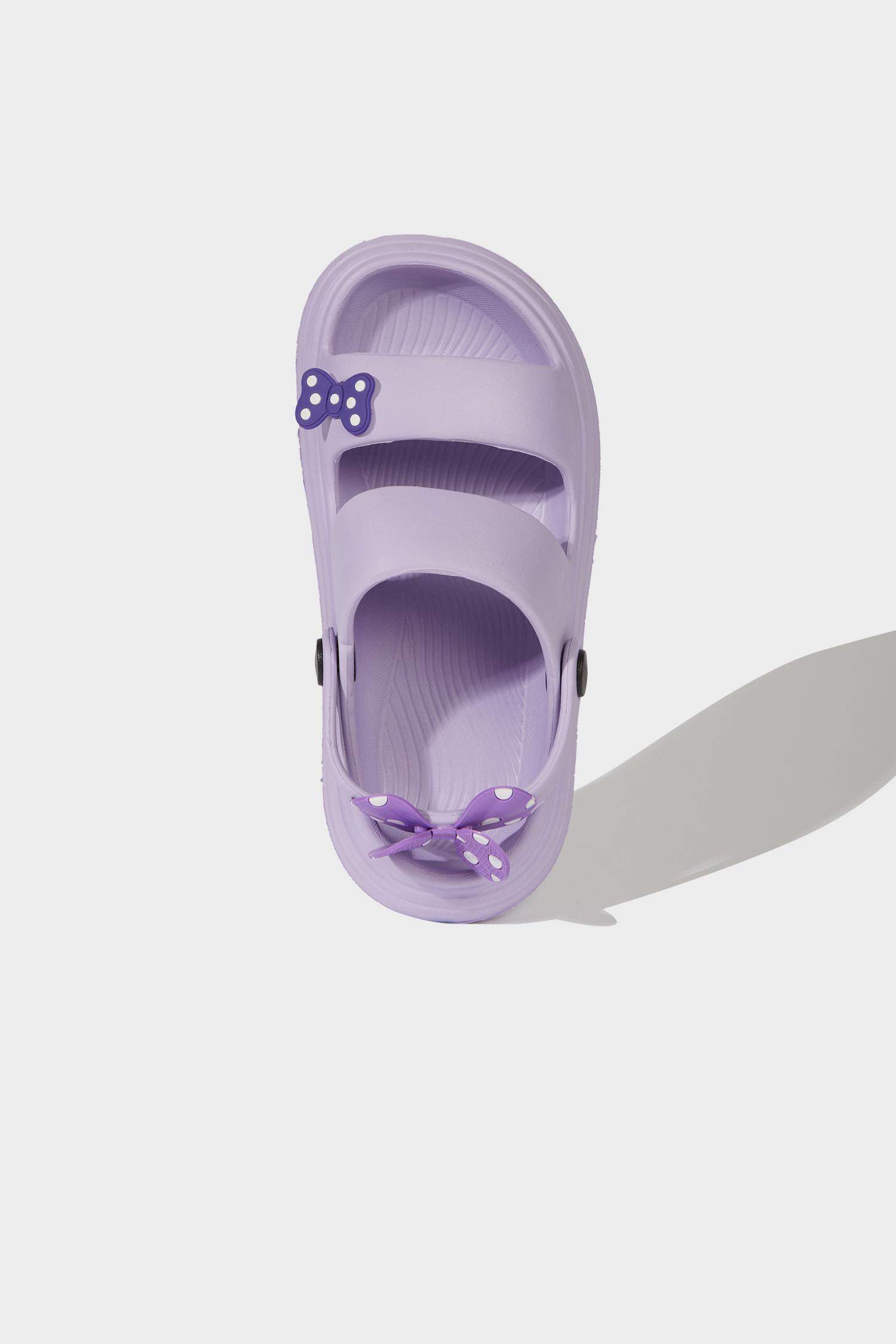 شبشب بناتي بكعب مسطح