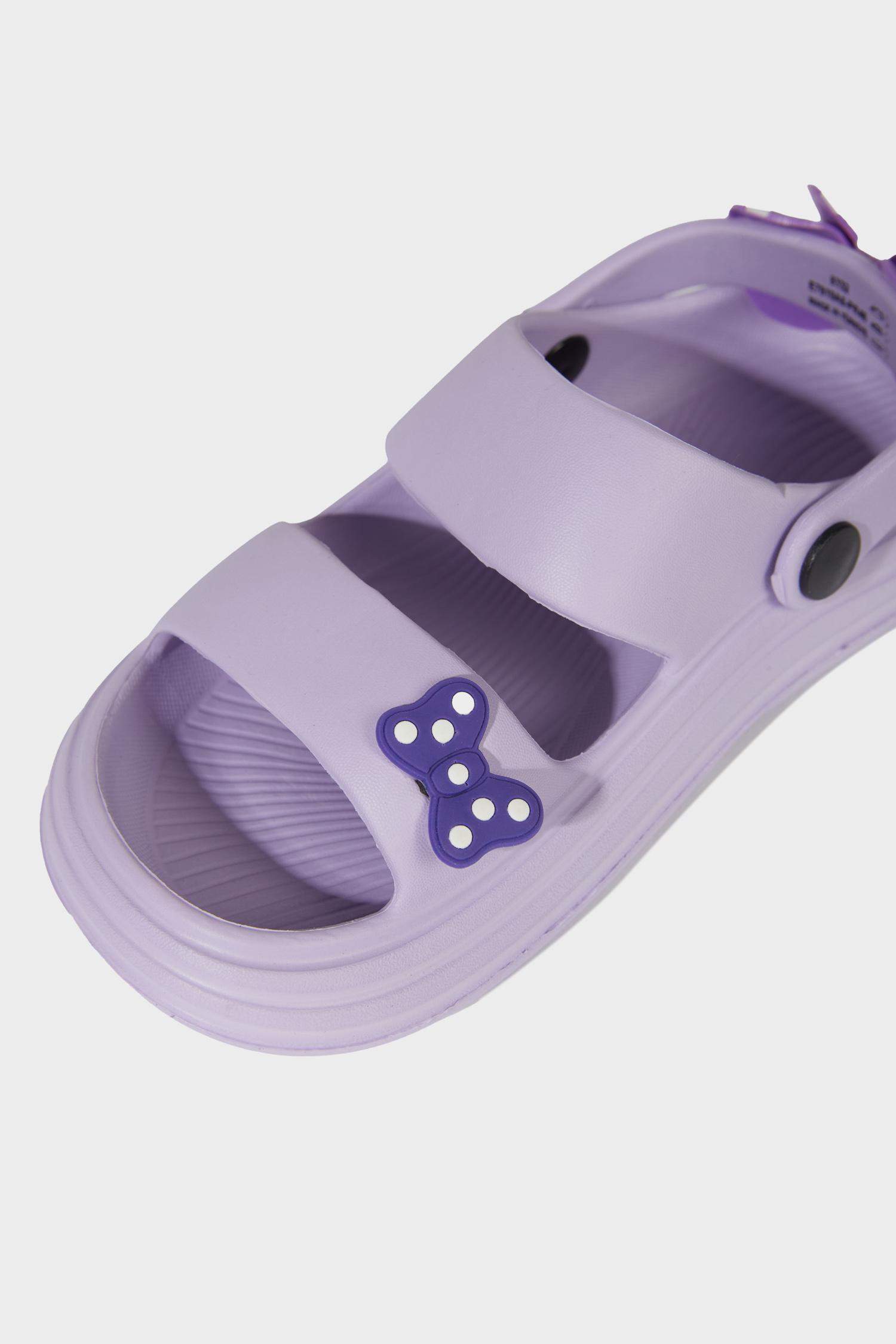 شبشب بناتي بكعب مسطح