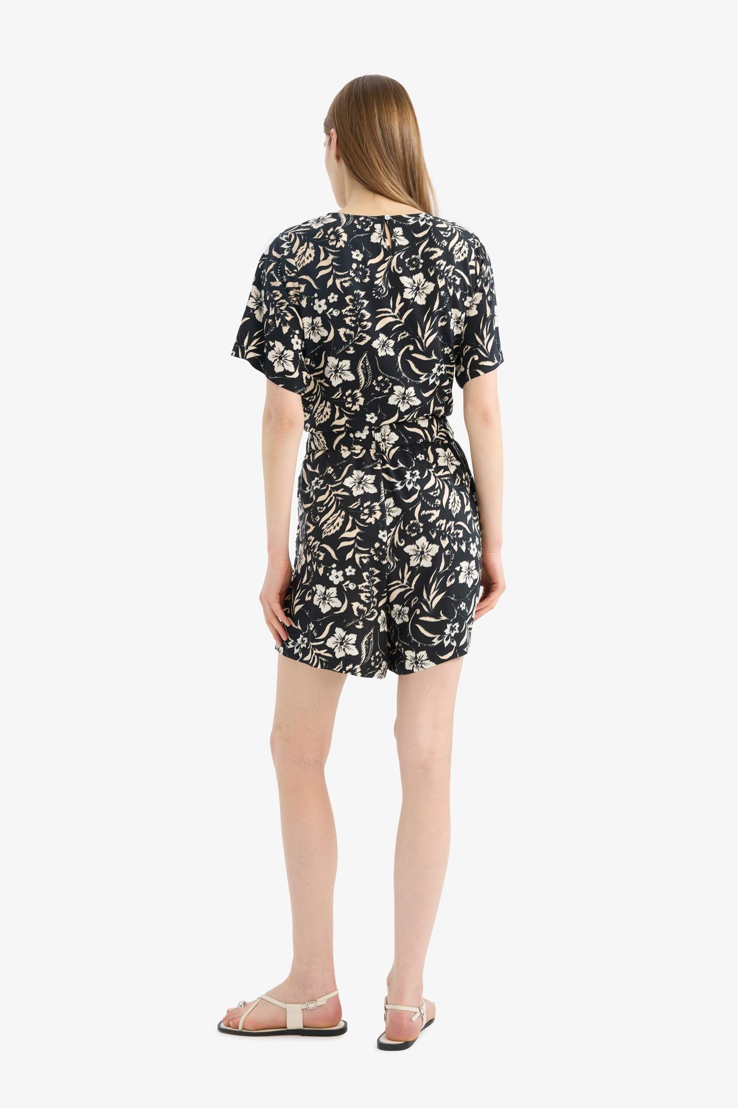 Шолақ шалбар