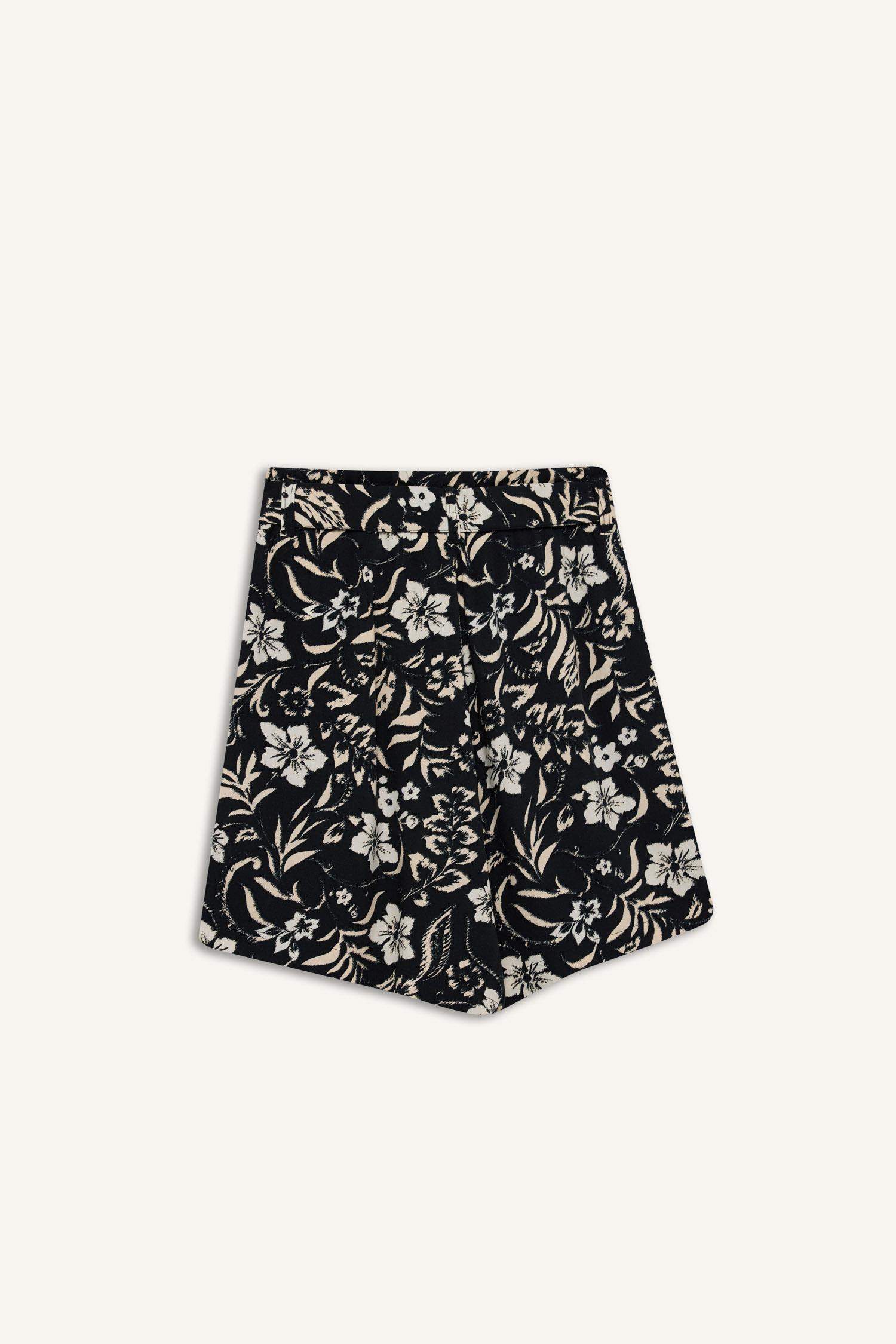 Шолақ шалбар