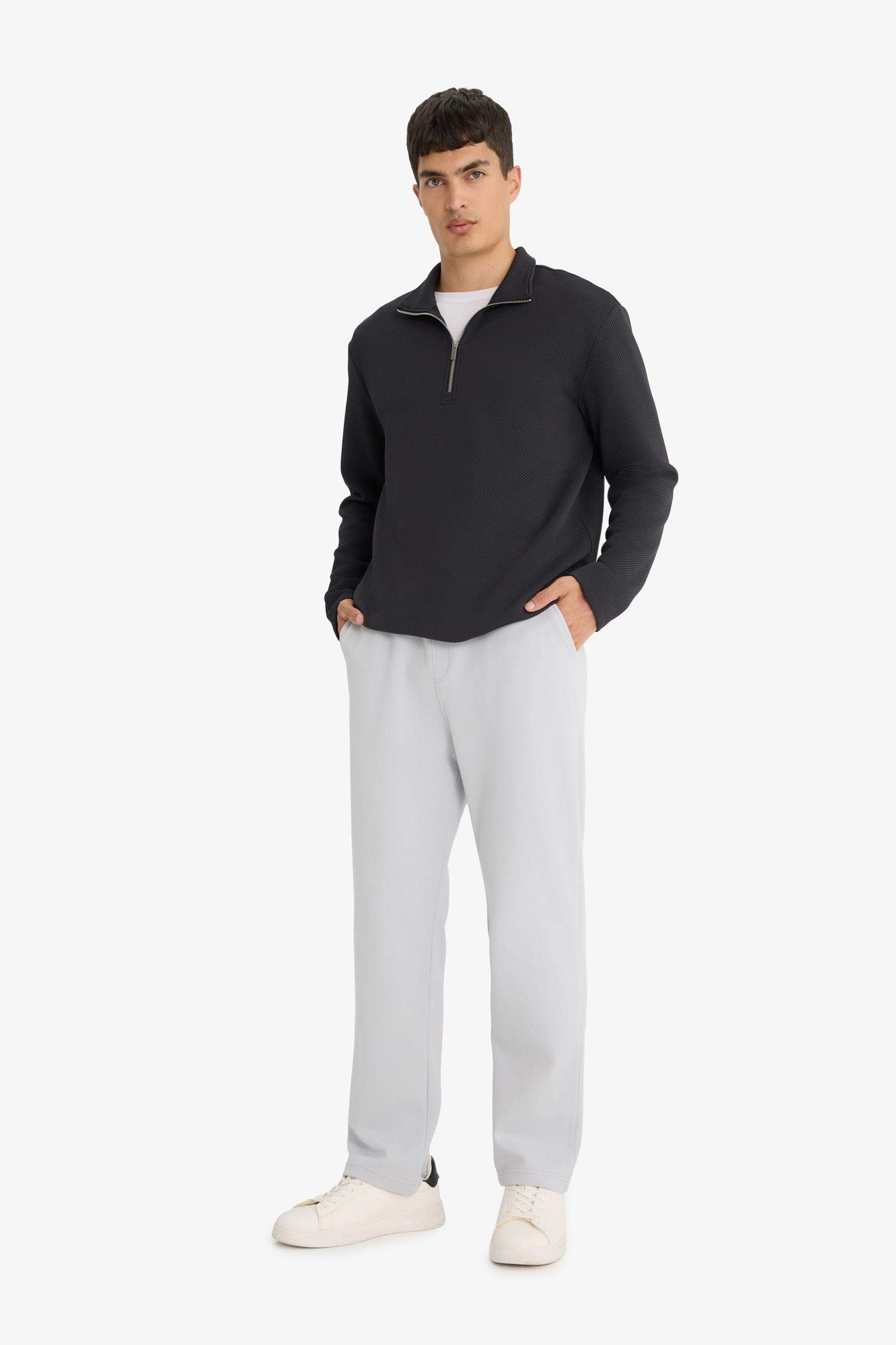 Regular Fit Beli Bağcıklı Düz Paça Cepli Eşofman Altı