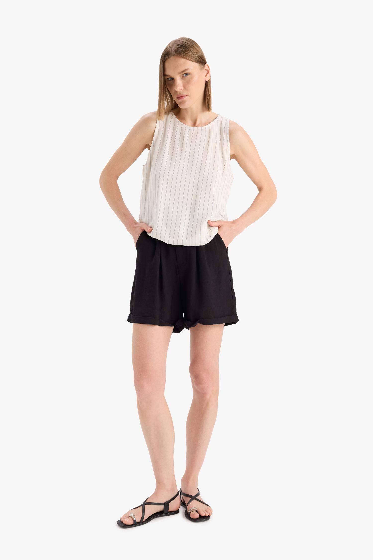 Шорты из кринкиной ткани с высокой талией