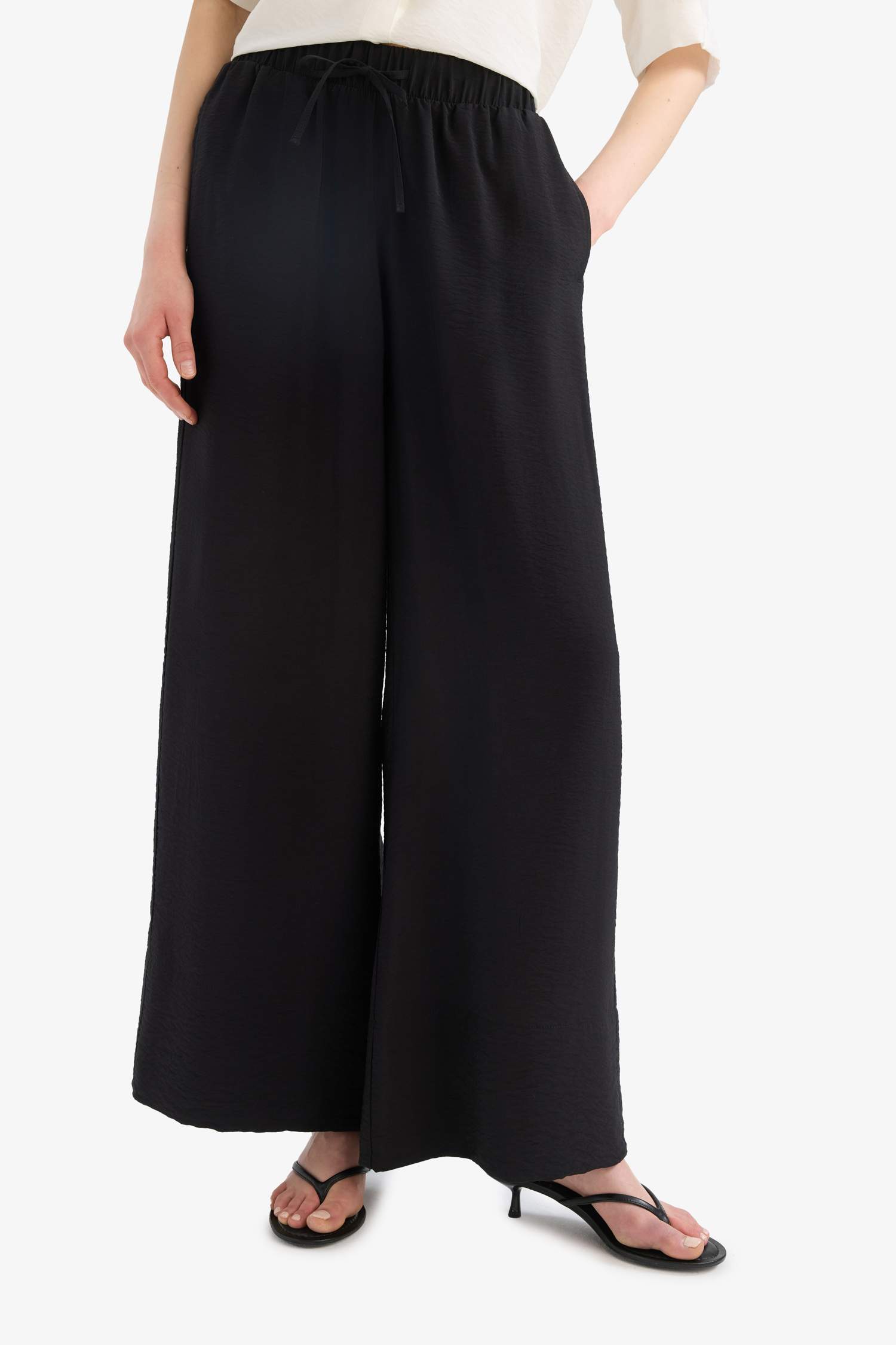 Wide Leg Elastic Waist Straight Leg Midi Trousers