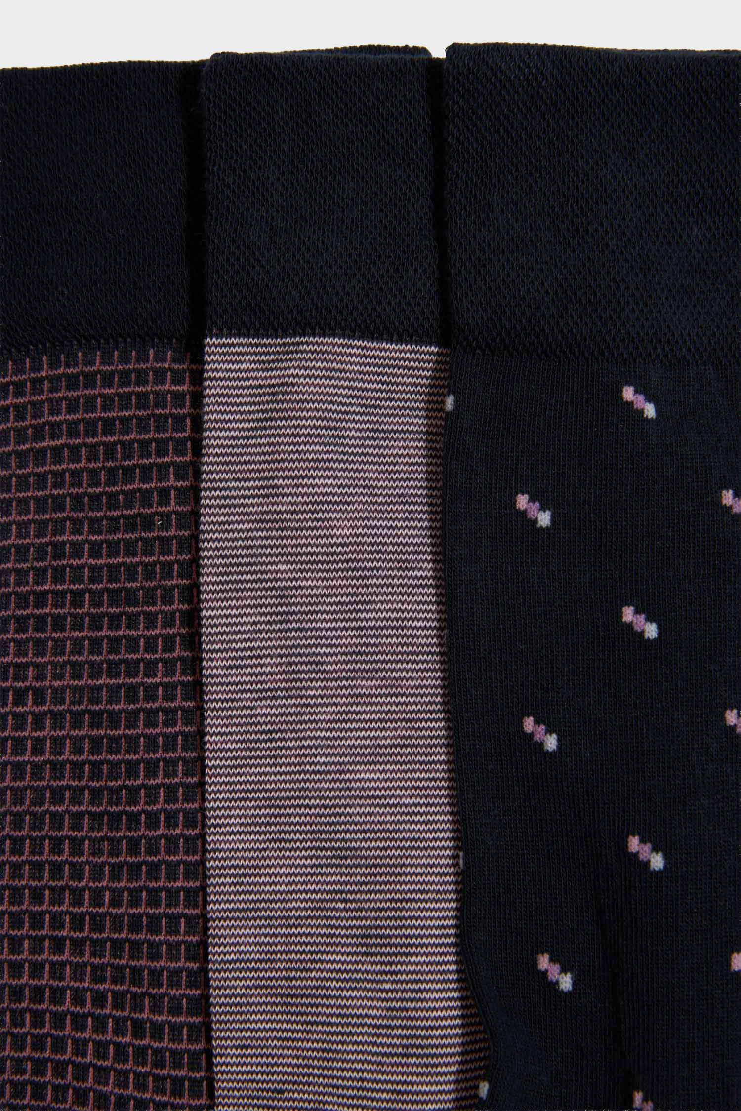 Man Seamless 3 Piece Cotton Long Socks