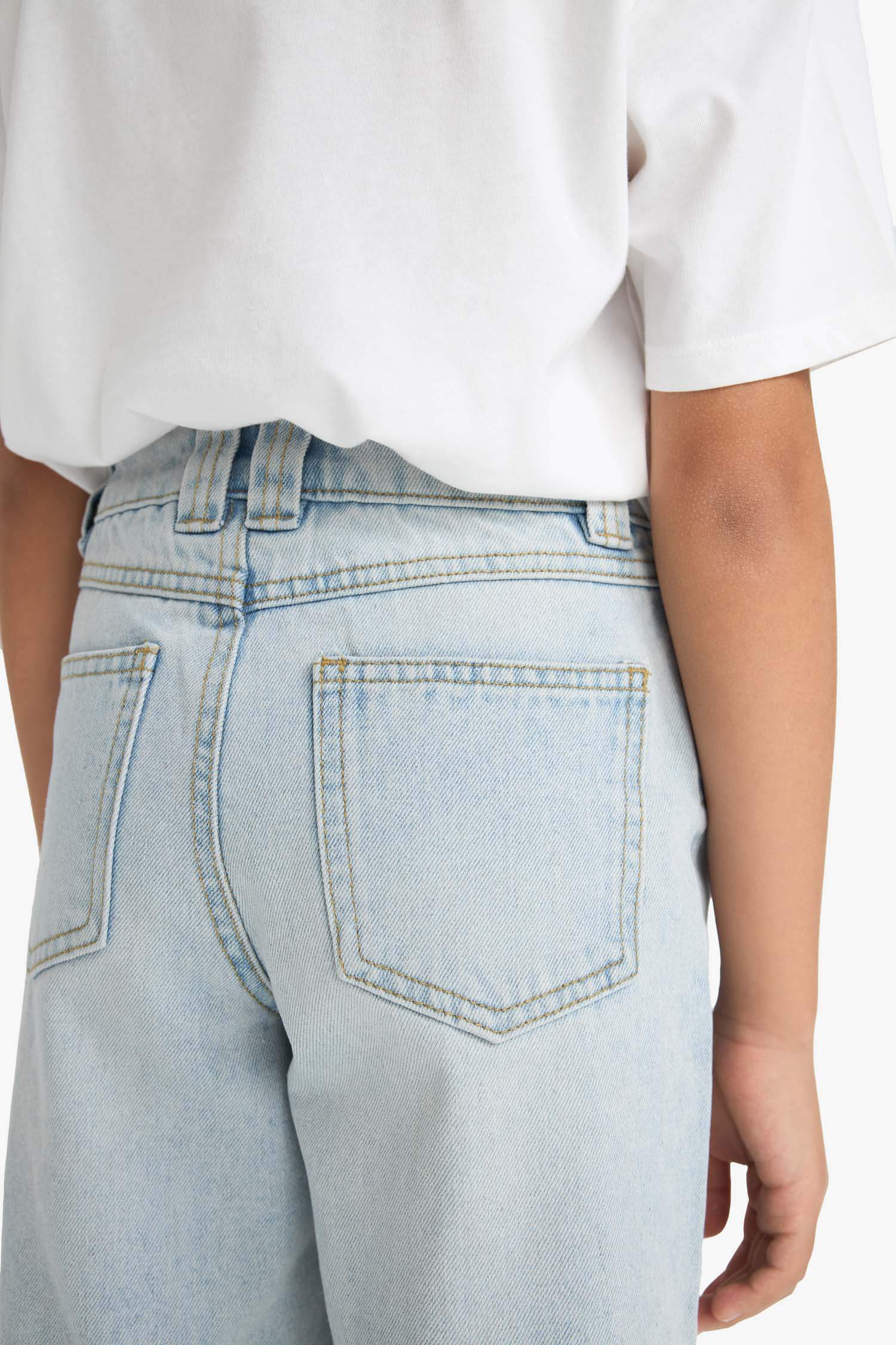 بنطرون جينز بناتي وايد ليج برجل واسع