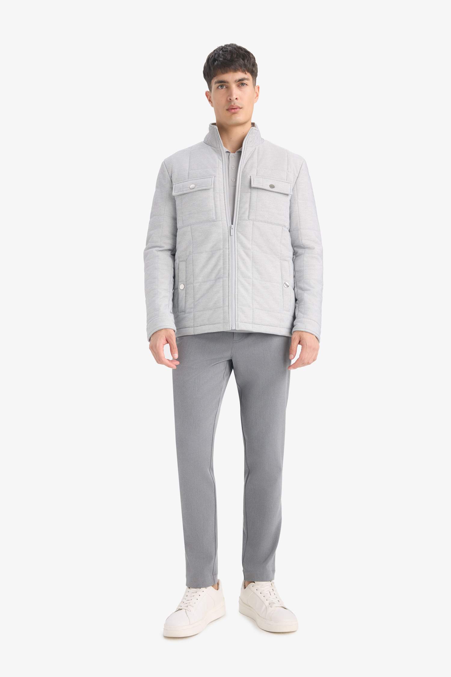 Slim Fit Dar Kesim Dik Yaka Astarlı Fermuarlı Cepli Kışlık Şişme Penye Mont