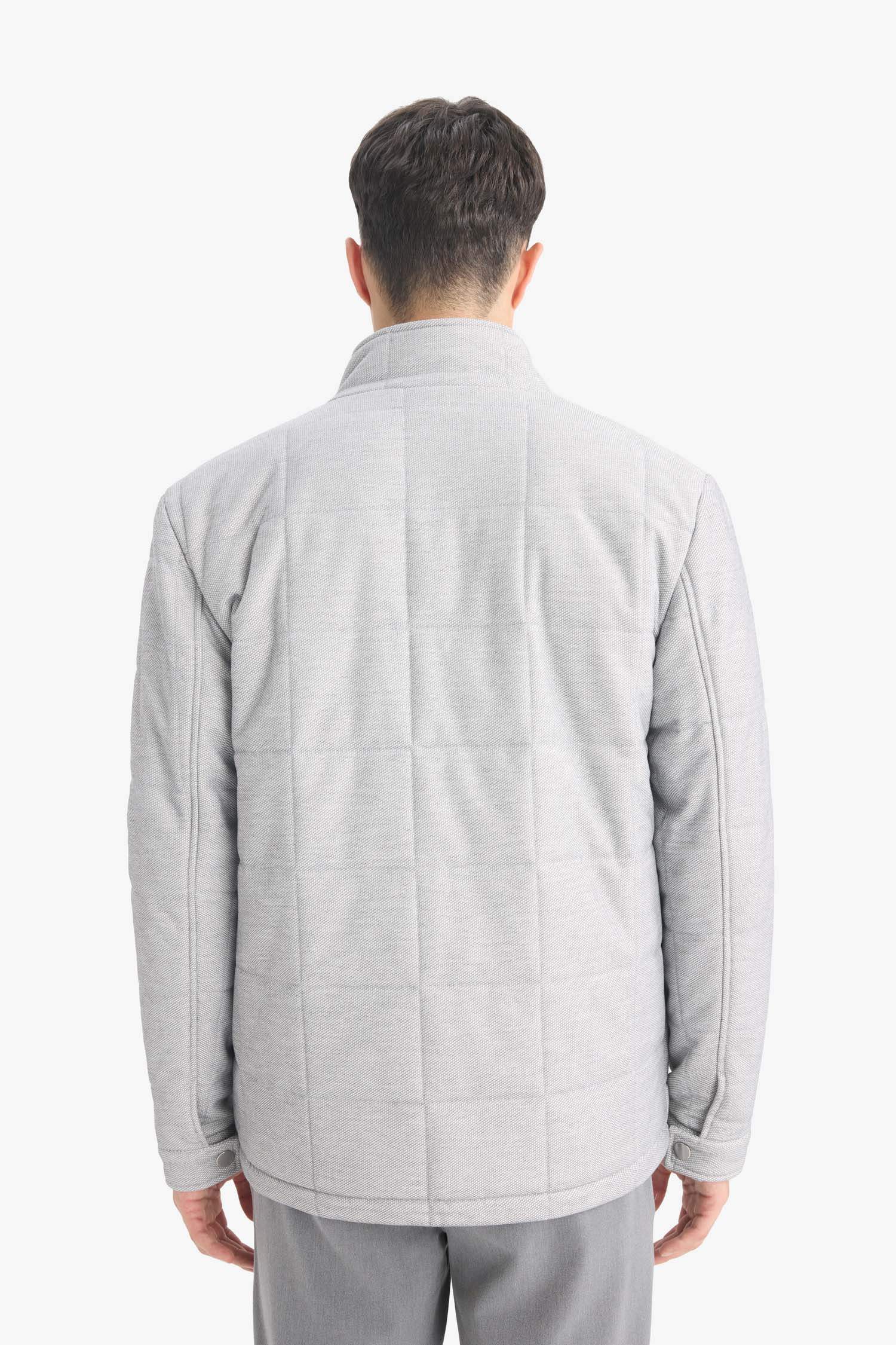 Slim Fit Dar Kesim Dik Yaka Astarlı Fermuarlı Cepli Kışlık Şişme Penye Mont