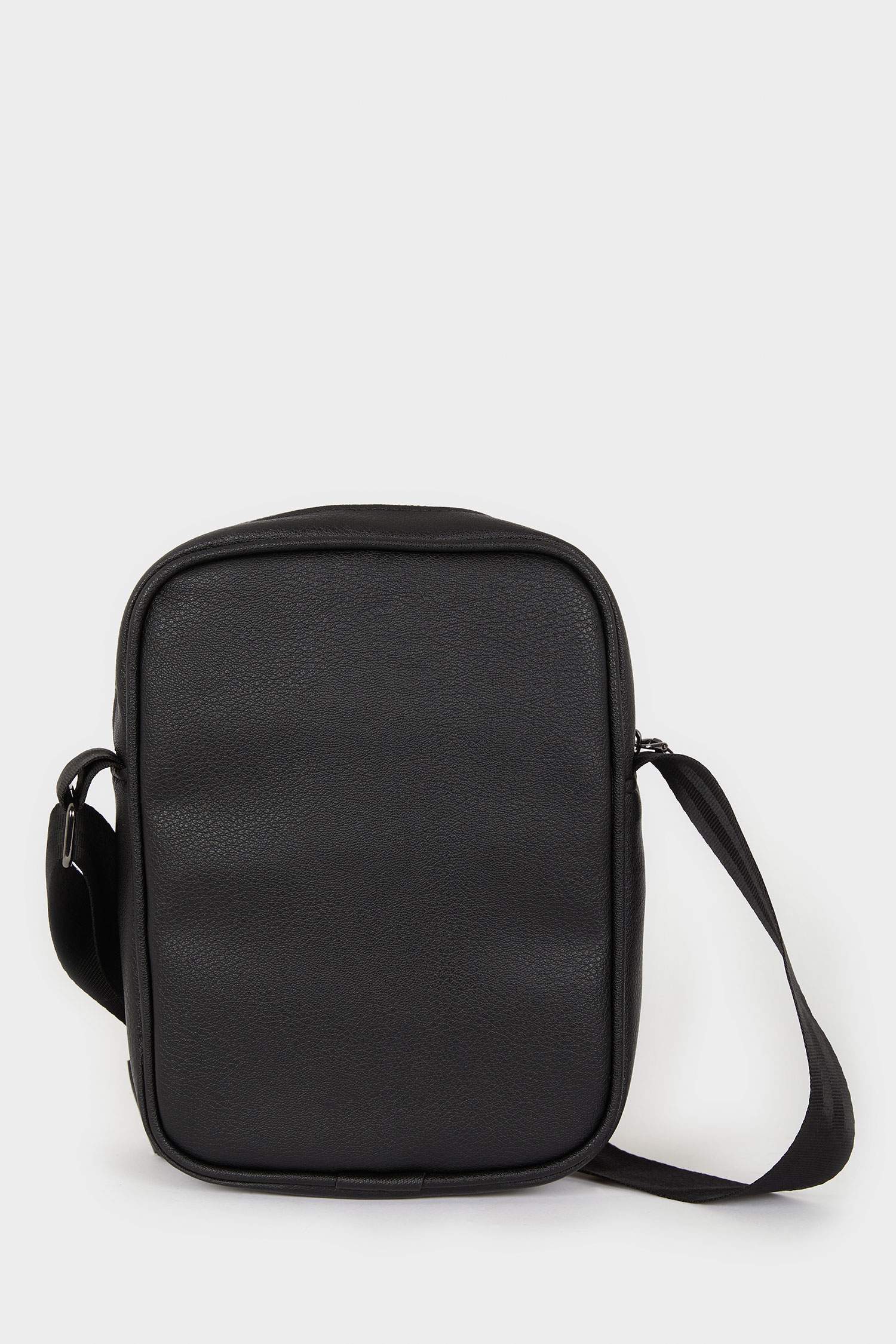 Erkek Suni Deri Çapraz Çanta