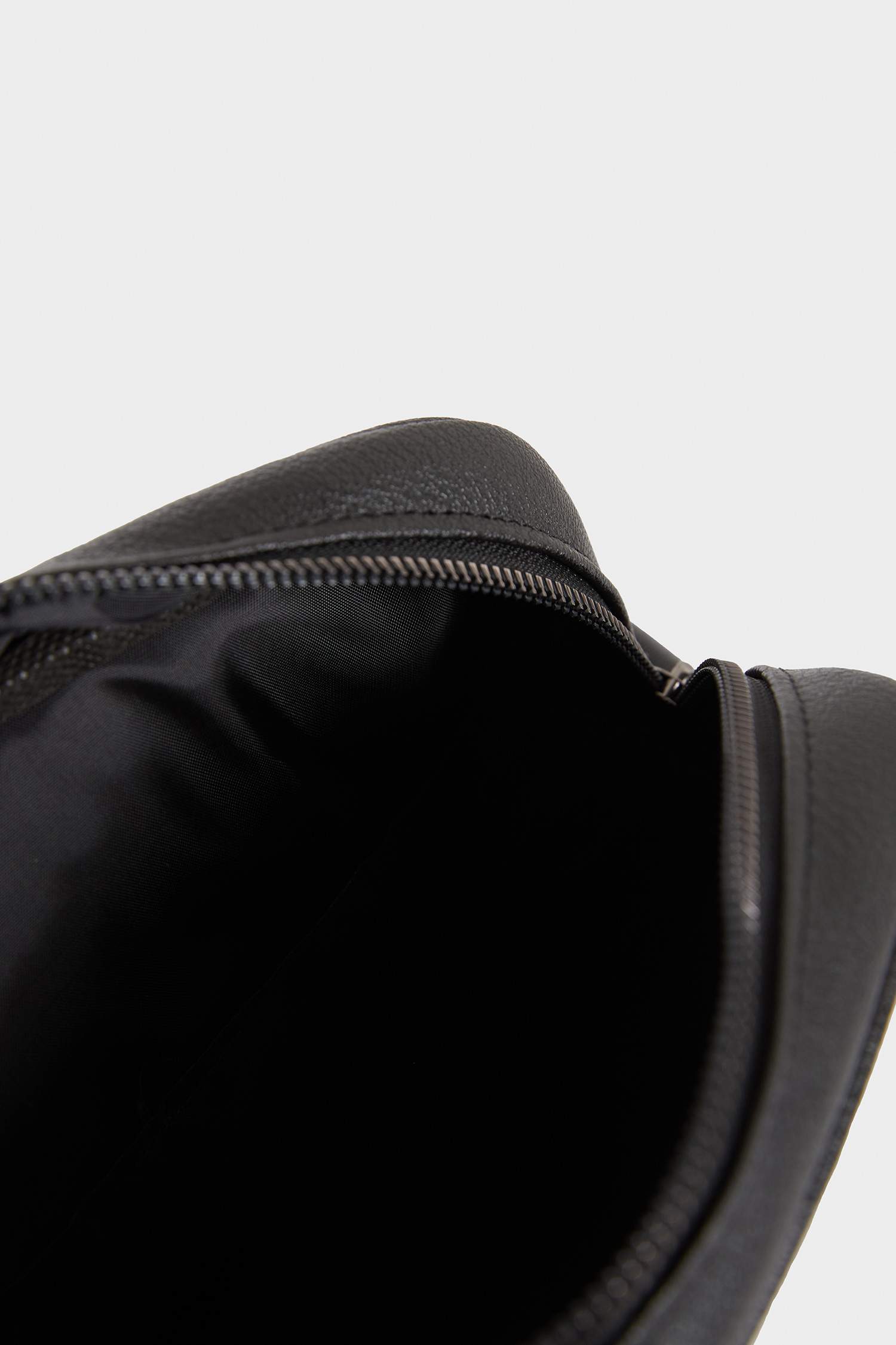 Erkek Suni Deri Çapraz Çanta