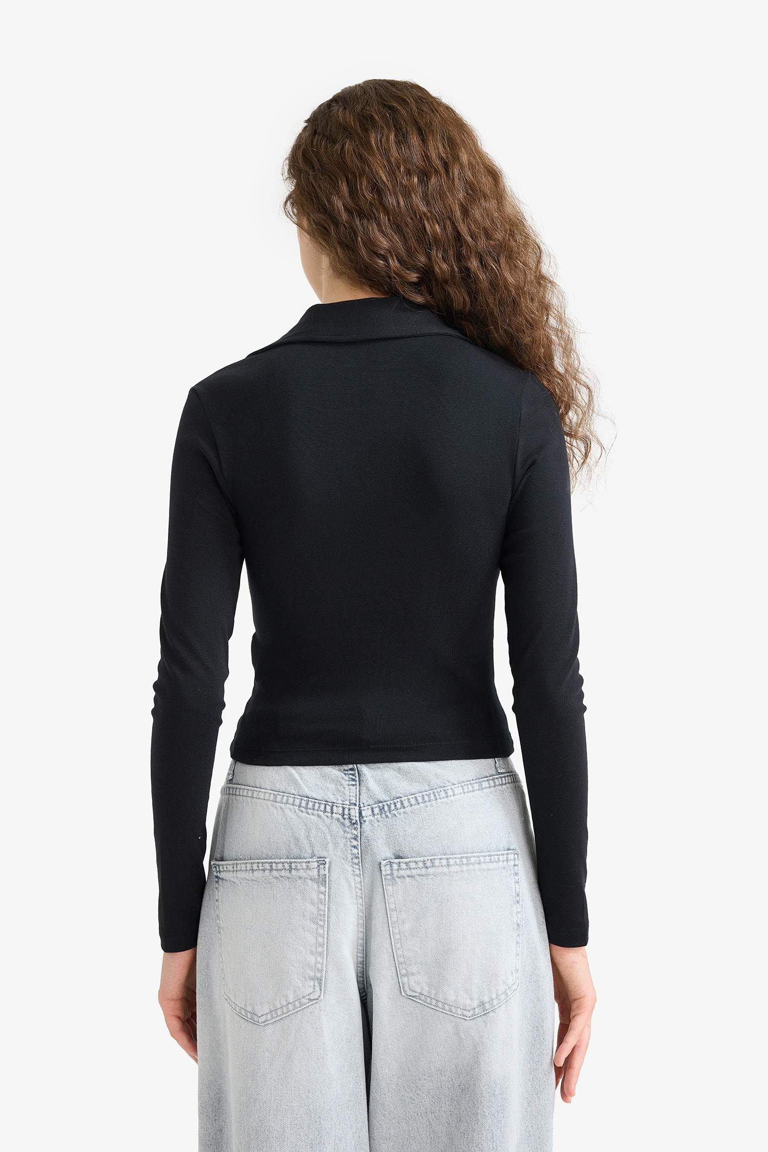 تيشيرت اسود ردن طويل سادة بياخة بولو