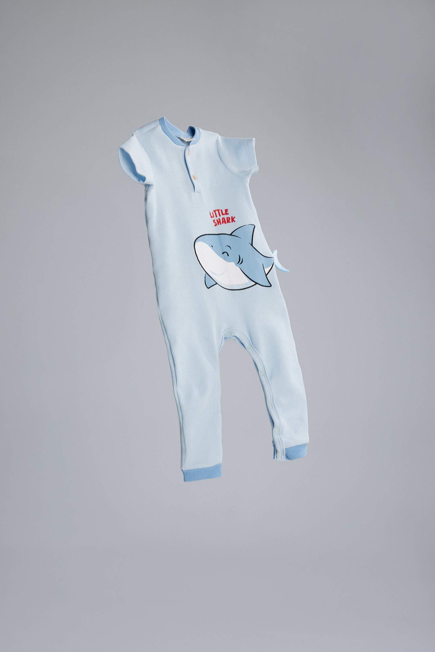 Erkek Bebek Yenidoğan Köpek Balığı Baskılı Kısa Kollu Waffle Tulum