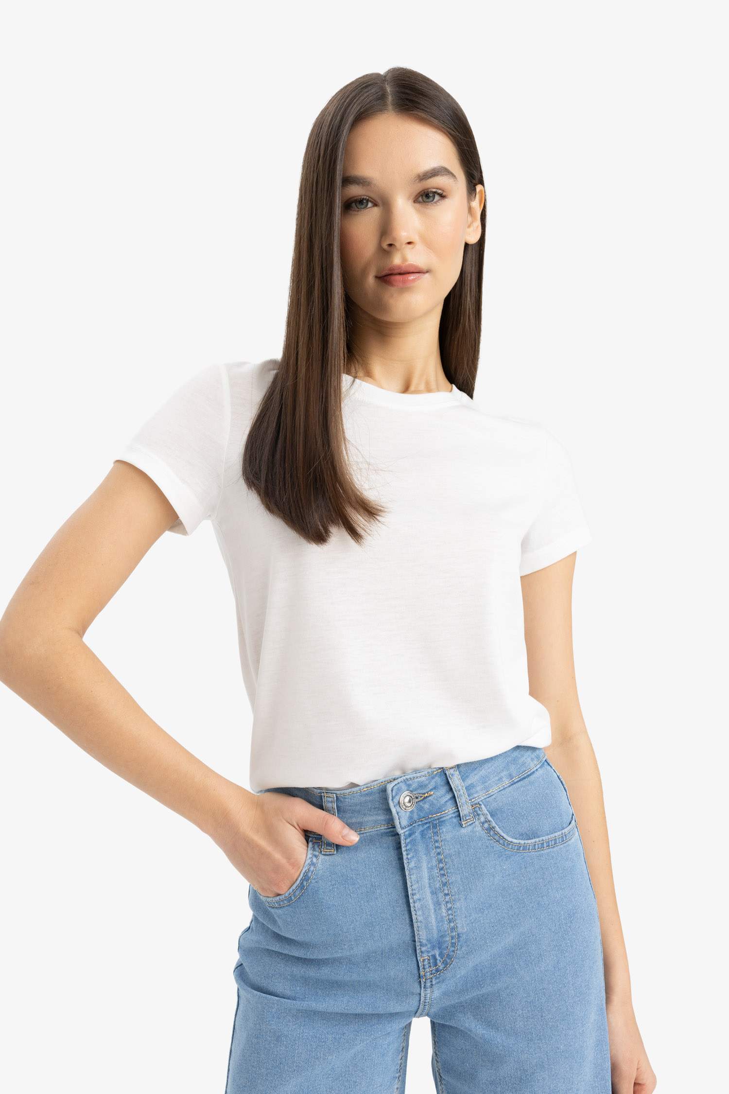 Fitted Bisiklet Yaka Basic Düz Kısa Kollu Beyaz Tişört