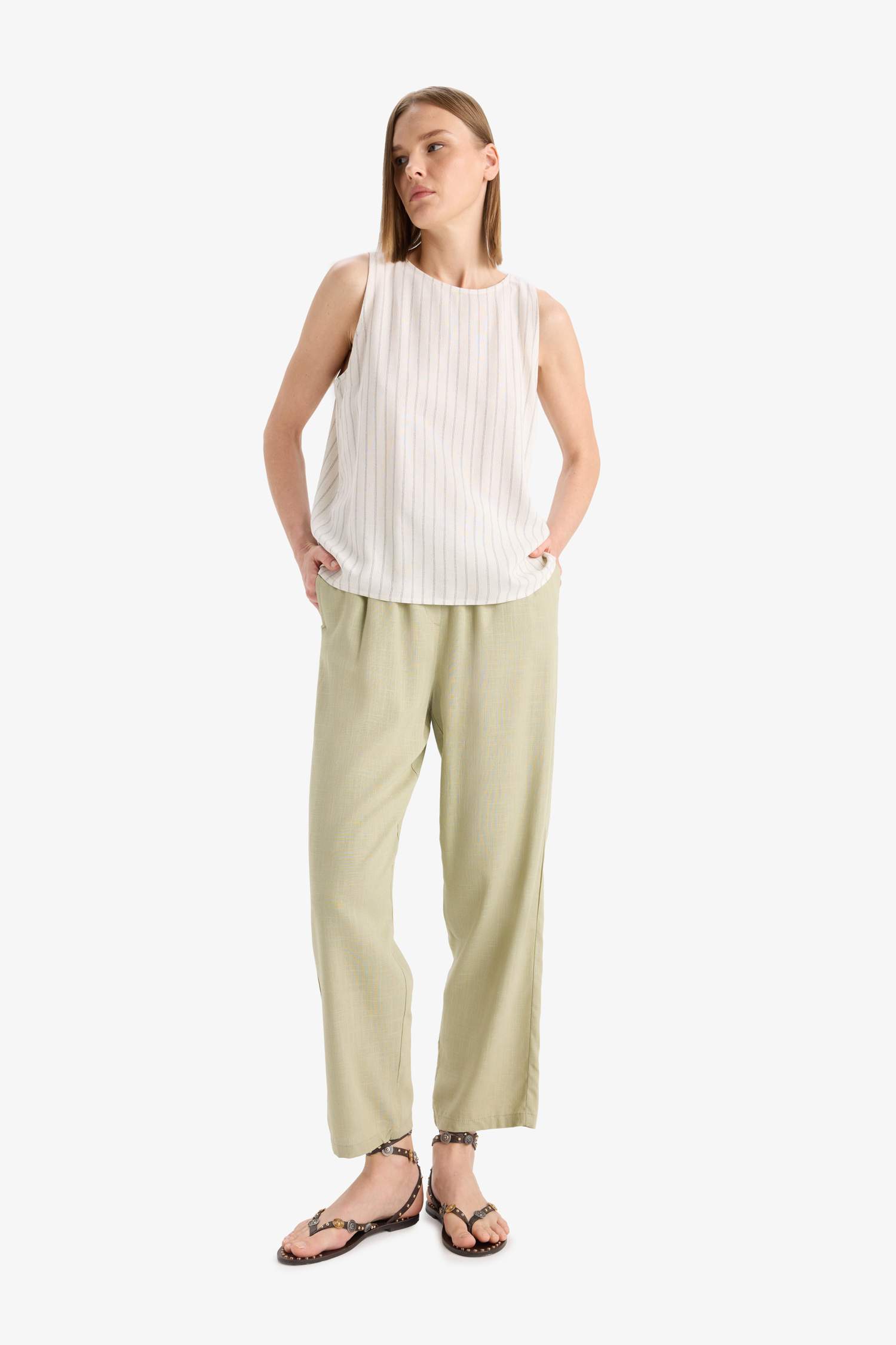 Carrot Fit Elastic Waist Midi Linen Blend Trousers