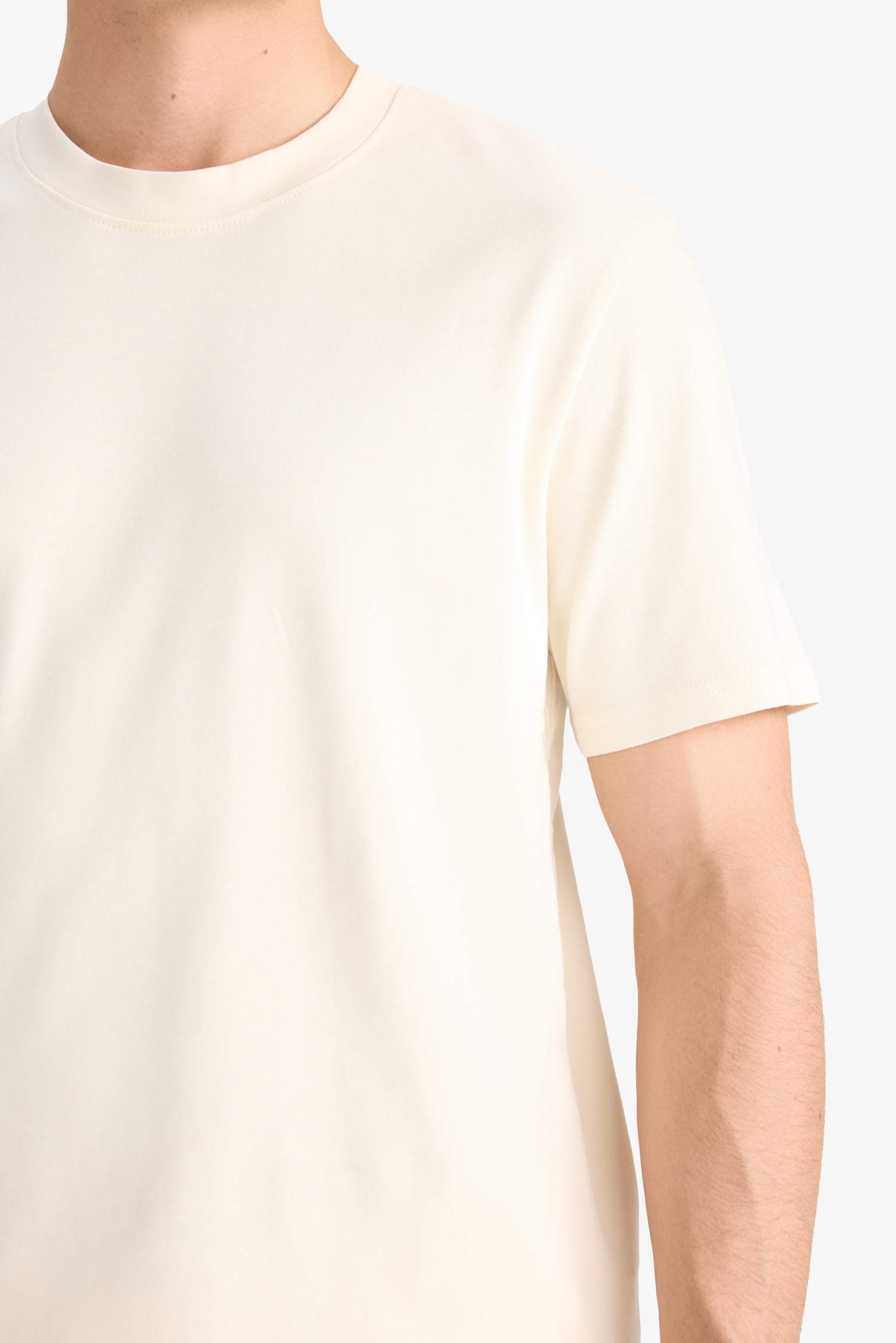 %100 Pamuk Regular Fit Bisiklet Yaka Basic Düz Kısa Kollu Tişört