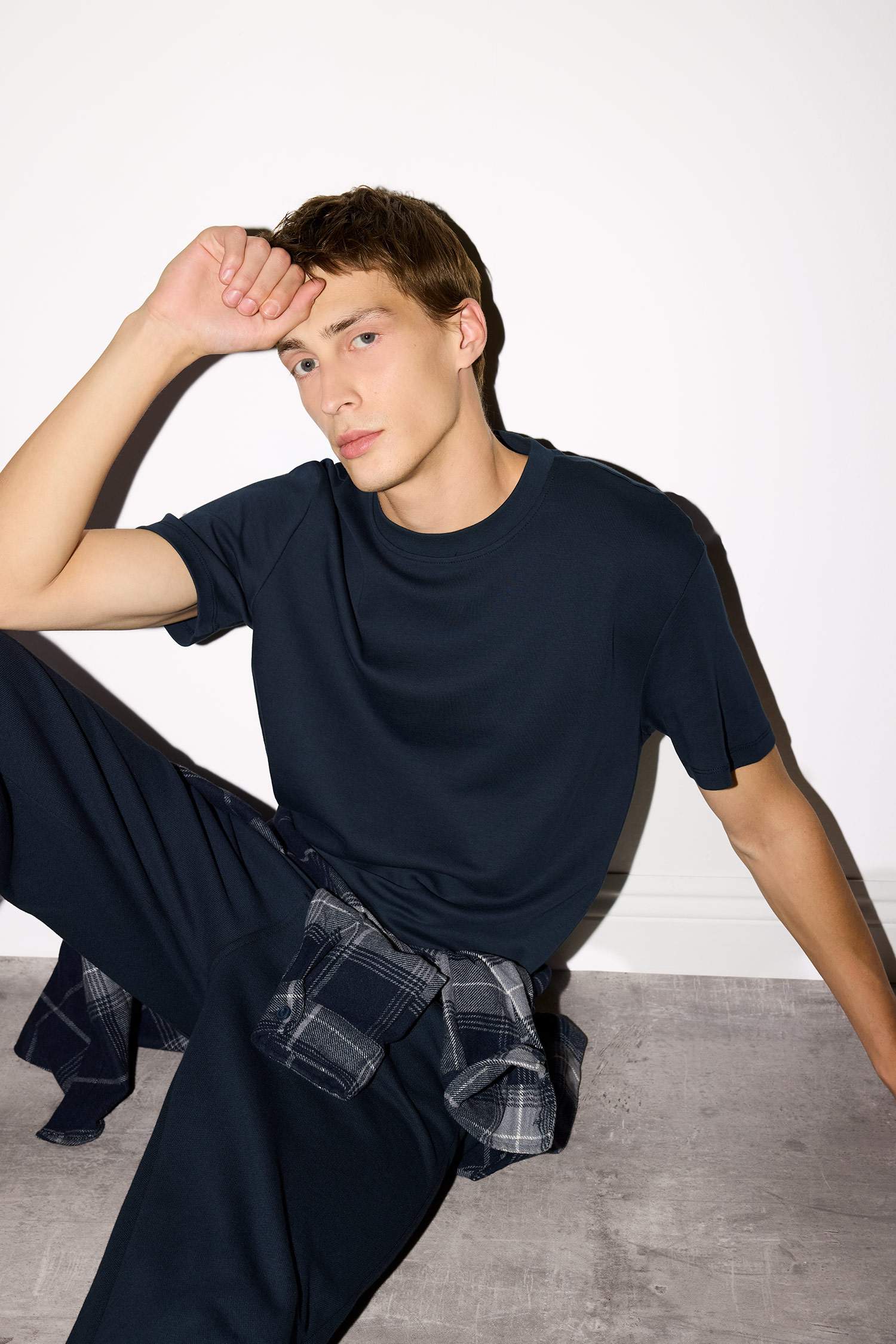 дөңгелек жаға Қысқа жеңді футболка