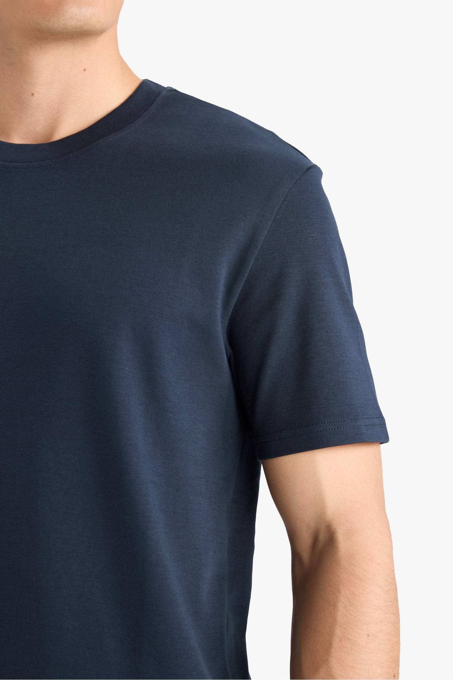 T-shirt basique en coton à col rond et manches courtes Coupe régulière